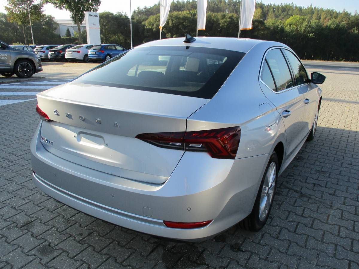 Škoda Octavia, liftback Style 2,0TDI/110kW DS - fotka 5