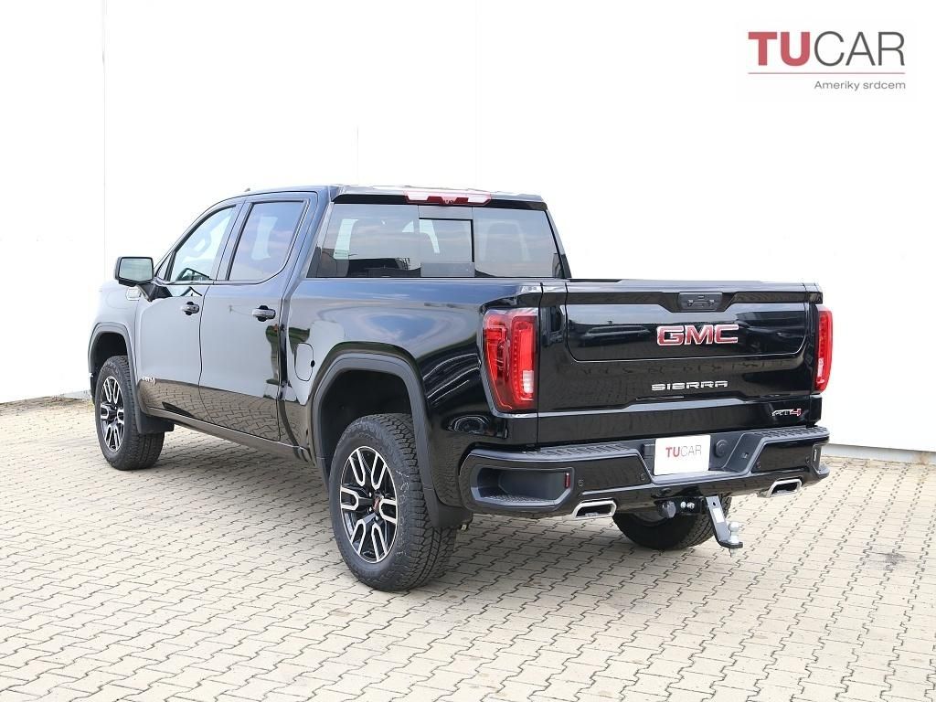 GMC Sierra, AT4 6.2 V8 - fotka 3