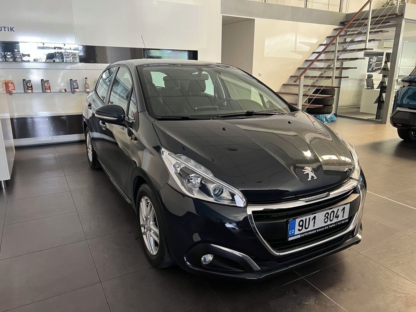 Peugeot 208, Active Pure Tech 1.2 benzín MA - fotka 2
