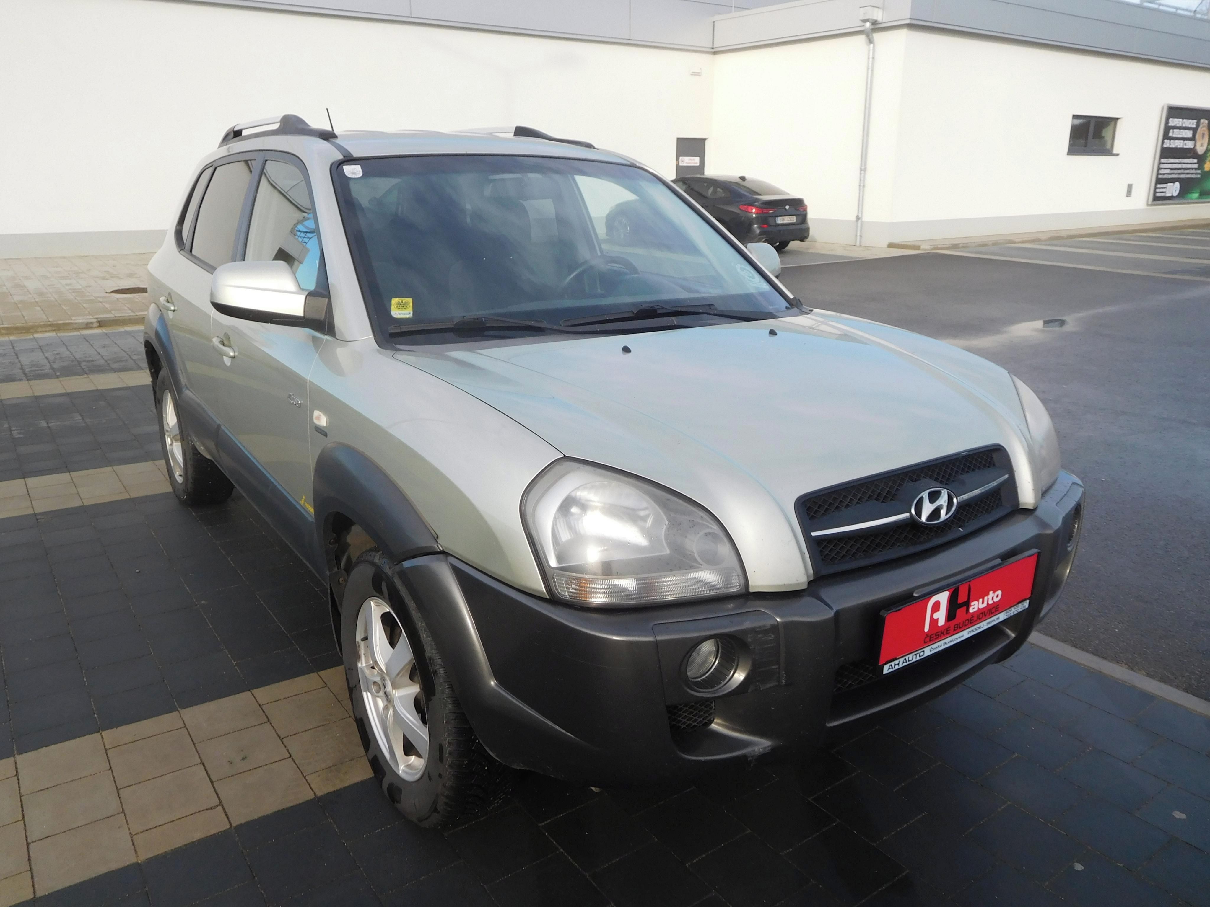 Hyundai Tucson, 2.0CRDi Confort+ 4WD, Automat - fotka 2