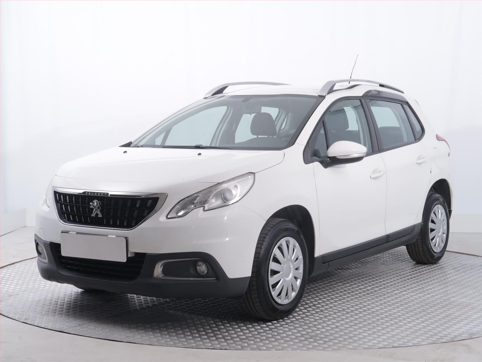 Peugeot 2008, 1.6 BlueHDi, Active - fotka 2