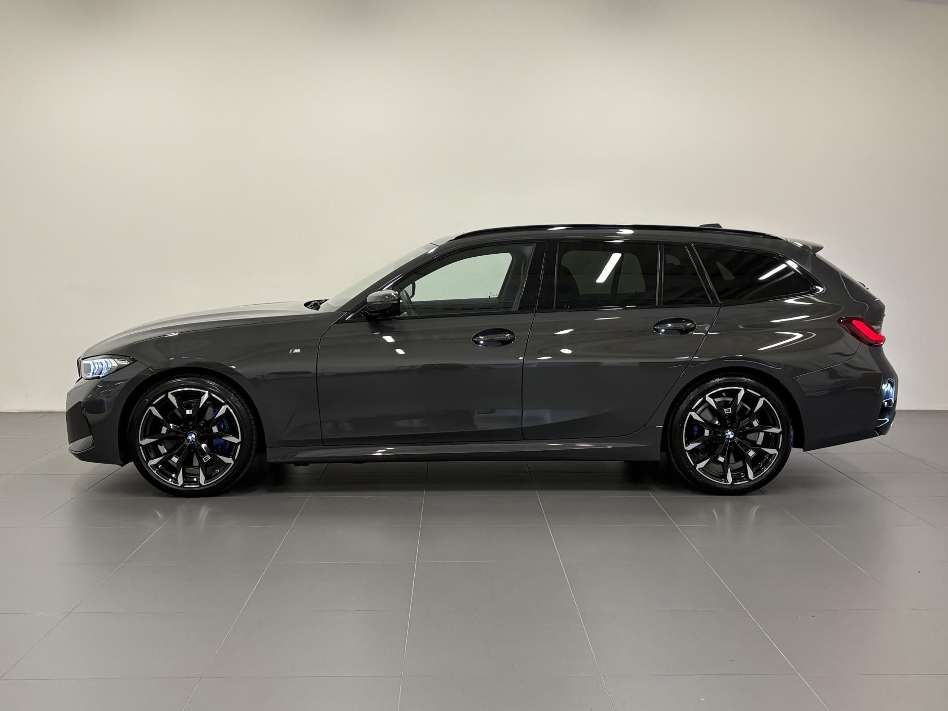 BMW Řada 3, 330D xDrive Tažné - fotka 2