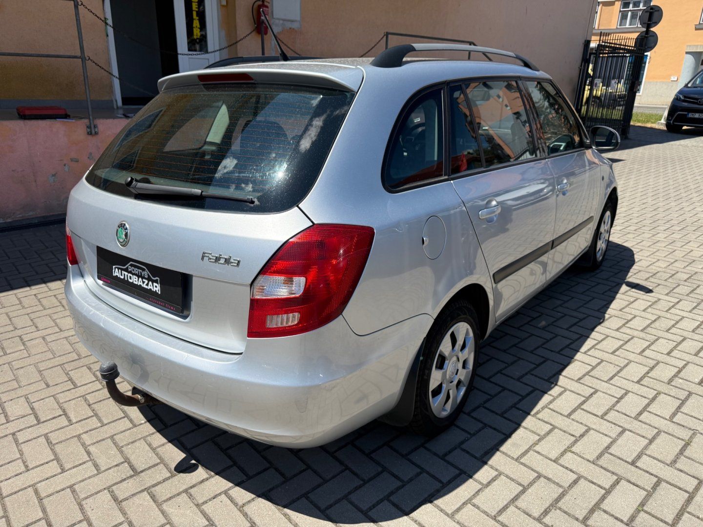 Škoda Fabia, II 1.4 16V Kombi , tažné - fotka 4