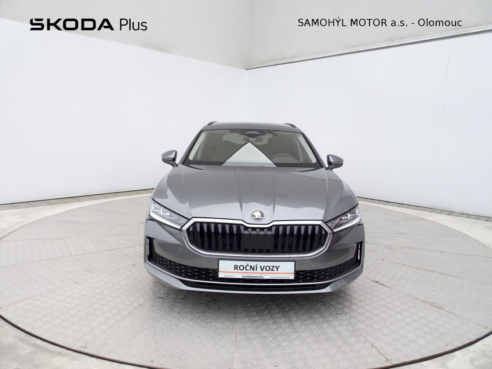 Škoda Superb, Combi 1.5TSI DSG Selection - fotka 4