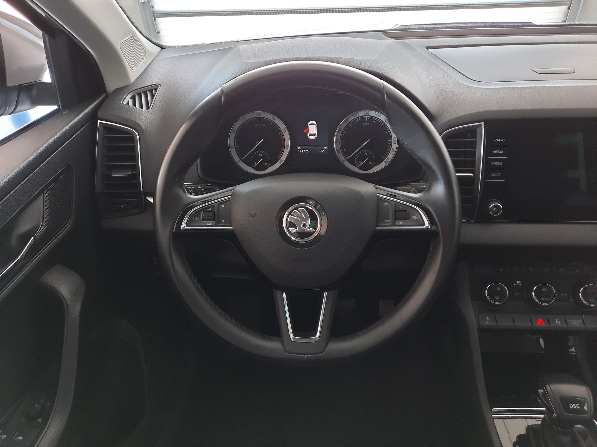 Škoda Karoq, 1.5 TSI (110kW/150k) DSG, Ambi - fotka 5
