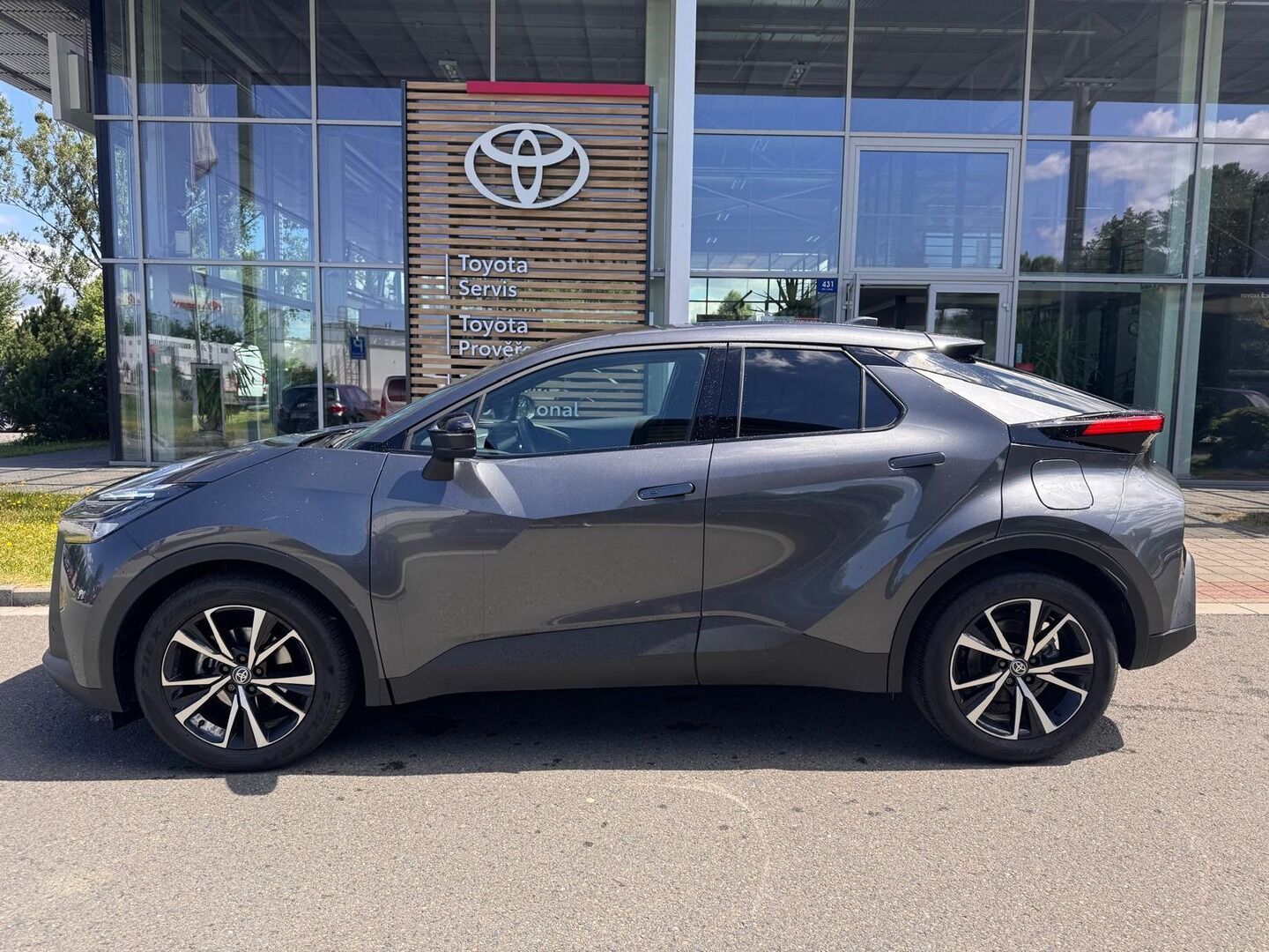 Toyota C-HR, 1.8 Style - fotka 5