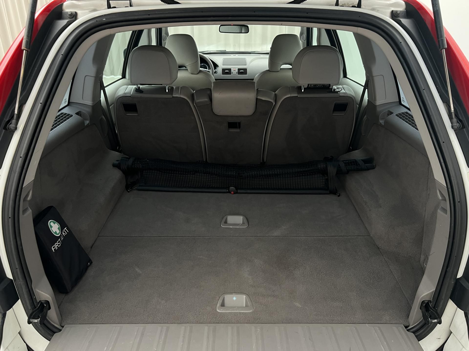 Volvo XC90, D5 AWD SUMMUM - fotka 5