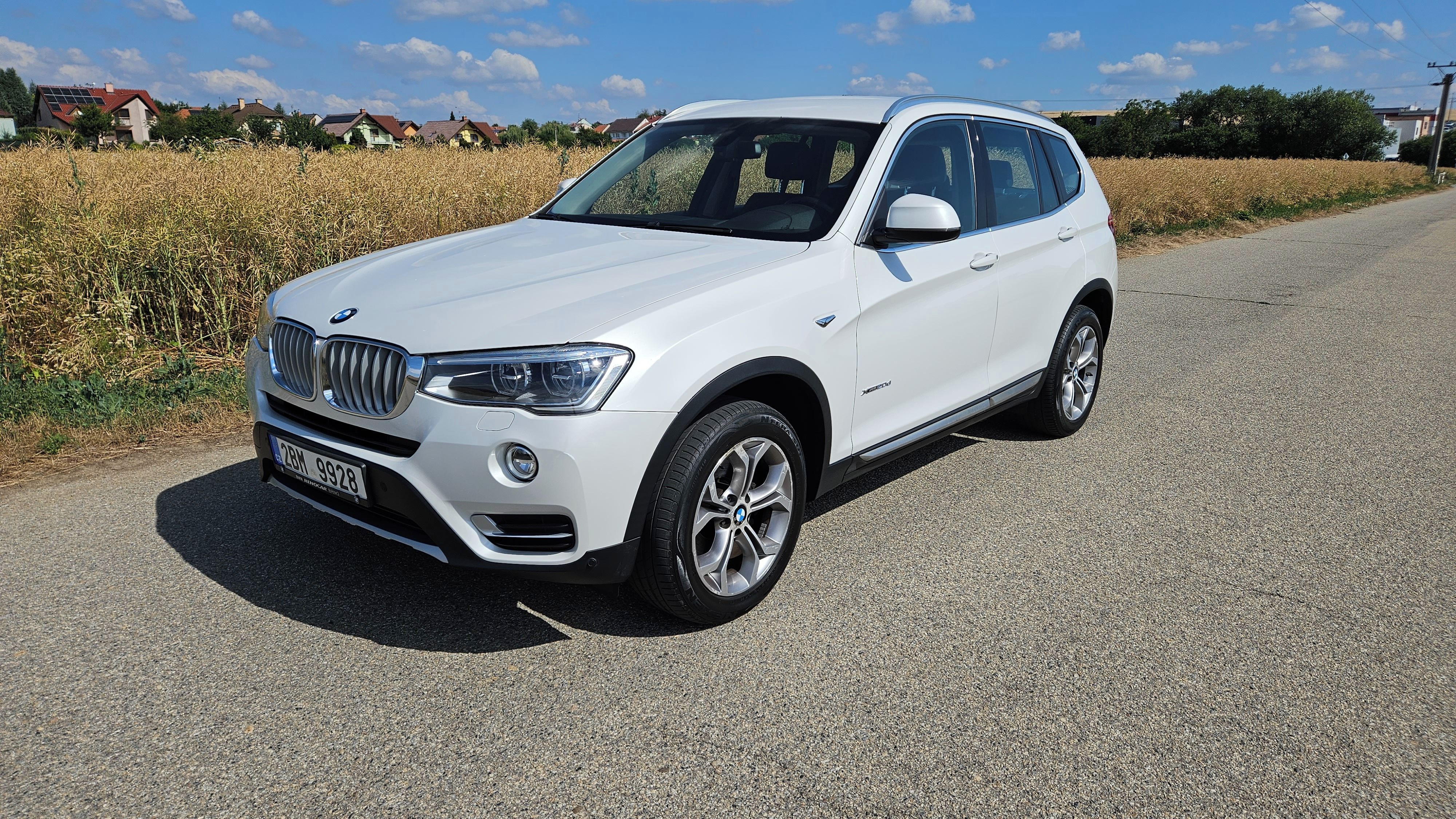 BMW X3, 2.0d 140kw XDrive ČR - fotka 2