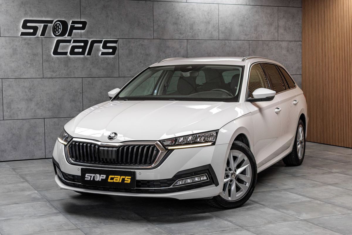 Škoda Octavia, 2.0 TDI DSG*STYLE*KAMERA*KESSY