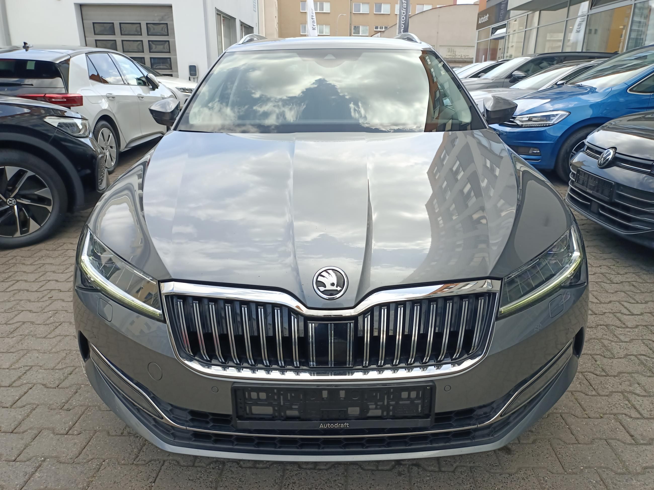 Škoda Superb, Style 2.0 TSI 140kW DSG Tažné - fotka 2