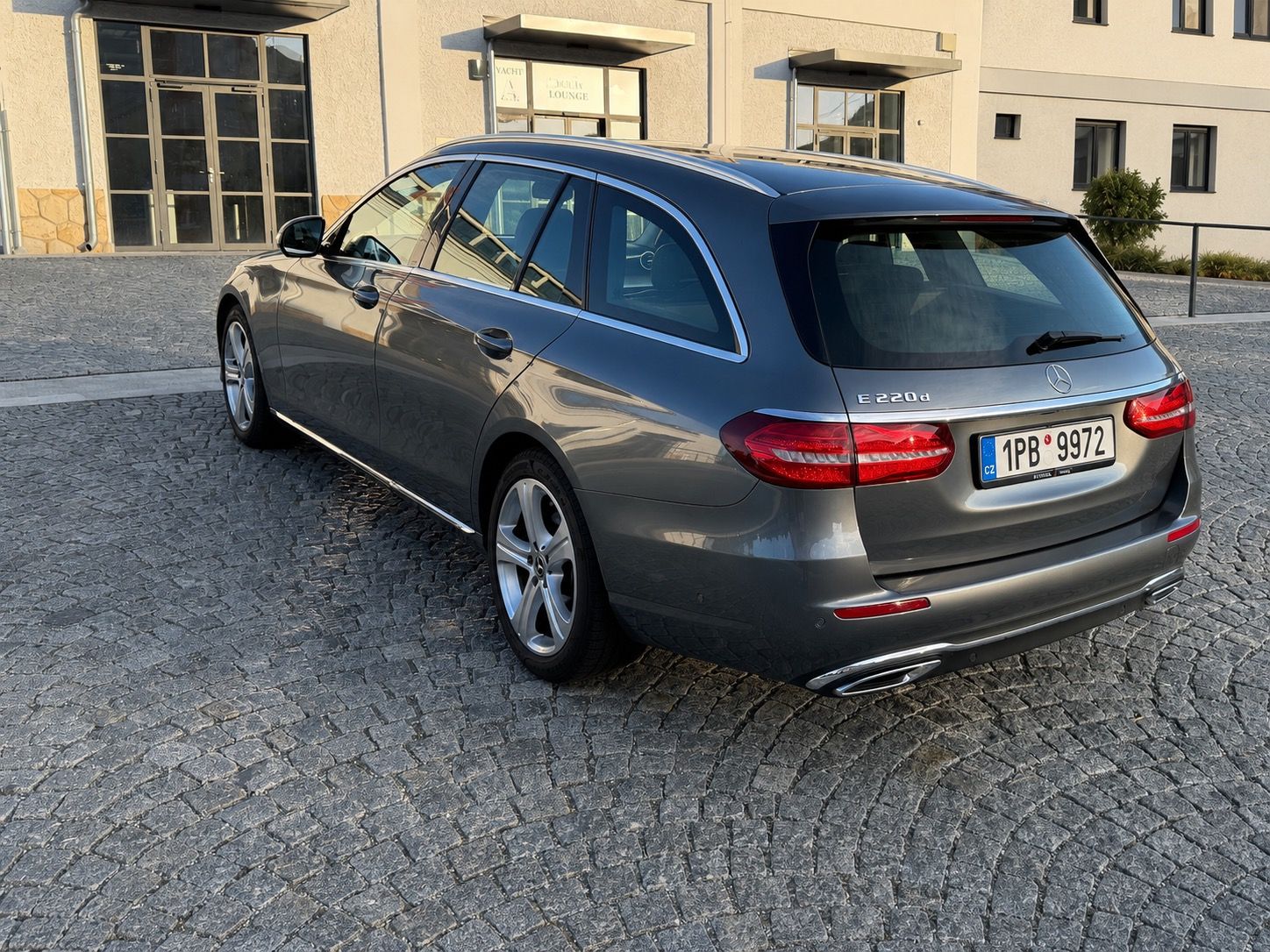 Mercedes-Benz Třídy E, 220d 143 kW, servisní kniha - fotka 5