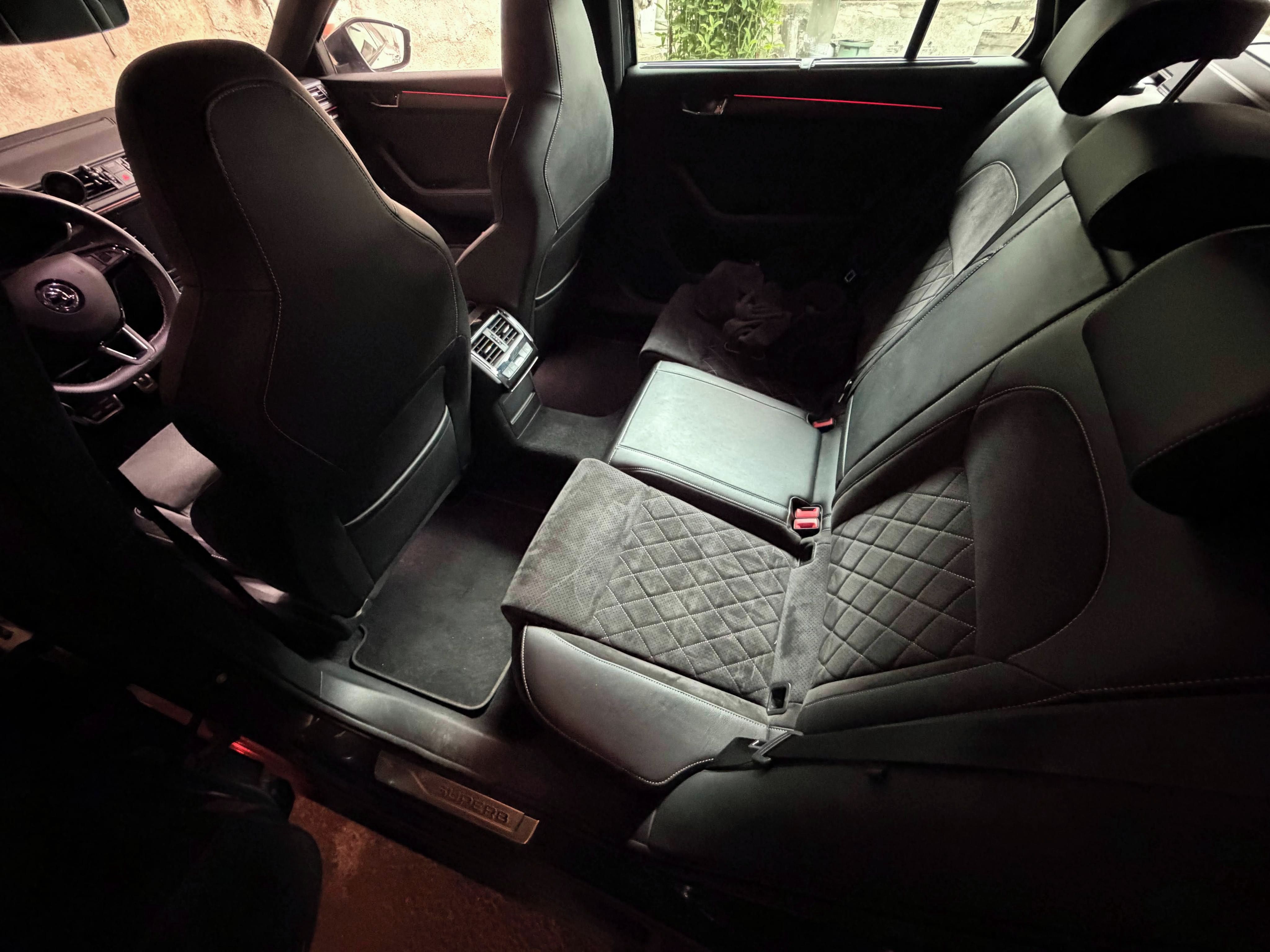 Škoda Superb, Superb Sportline 2,0 tdi 4x4 - fotka 4