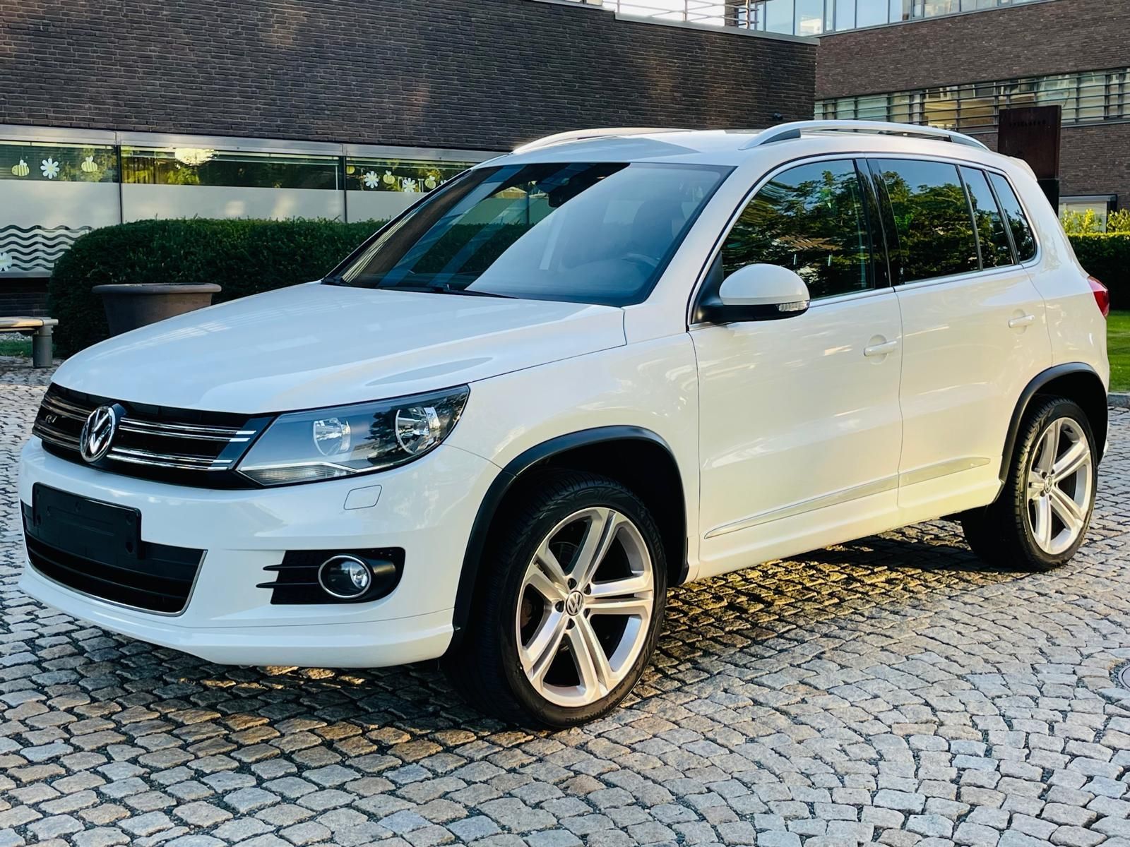 Volkswagen Tiguan, 1.4TSI 4x4 MAN SERVISKA TAŽNÉ - fotka 4