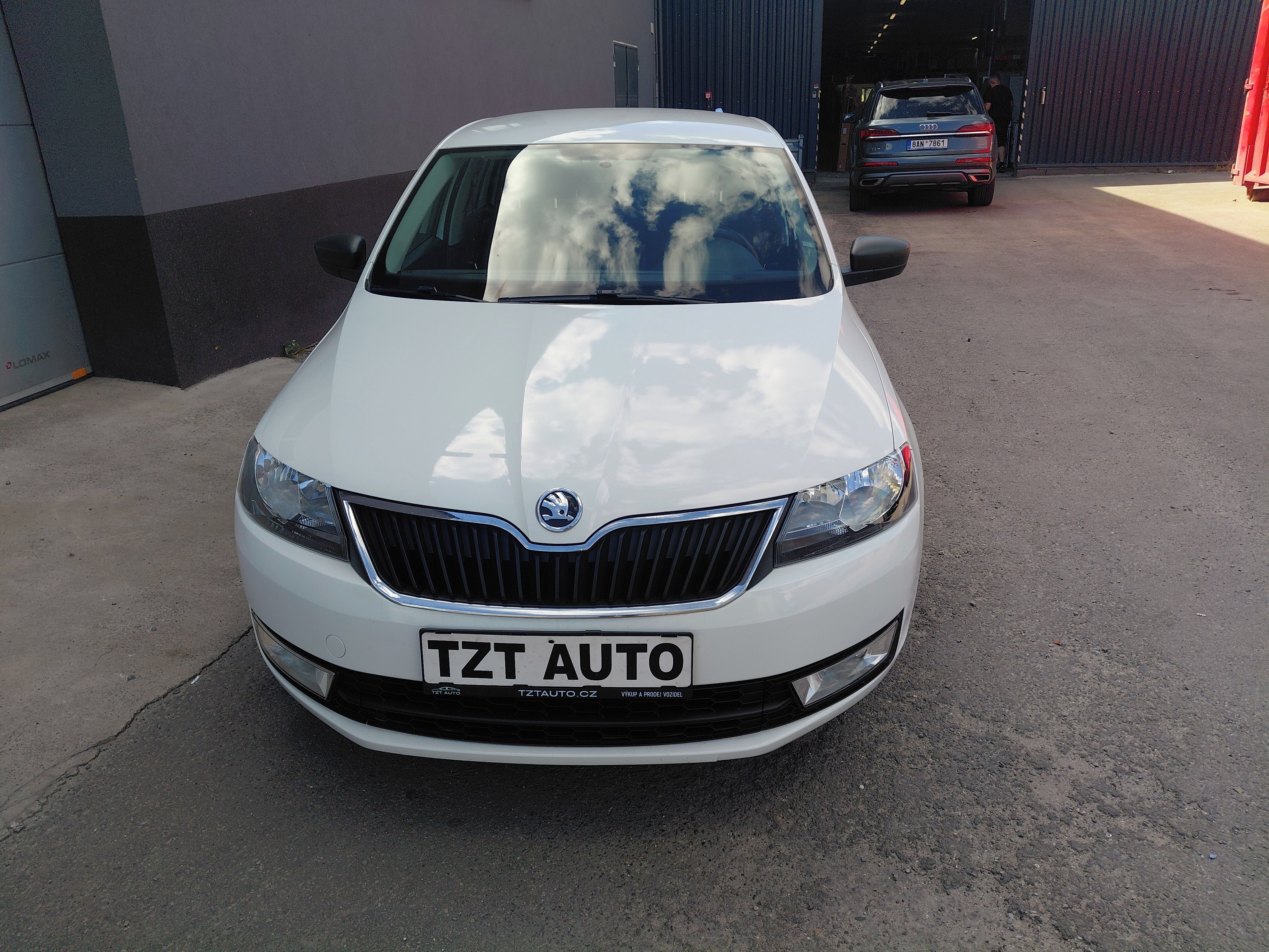 Škoda Rapid, 1.2TSI SPACEBACK 123000km!!!!! - fotka 5