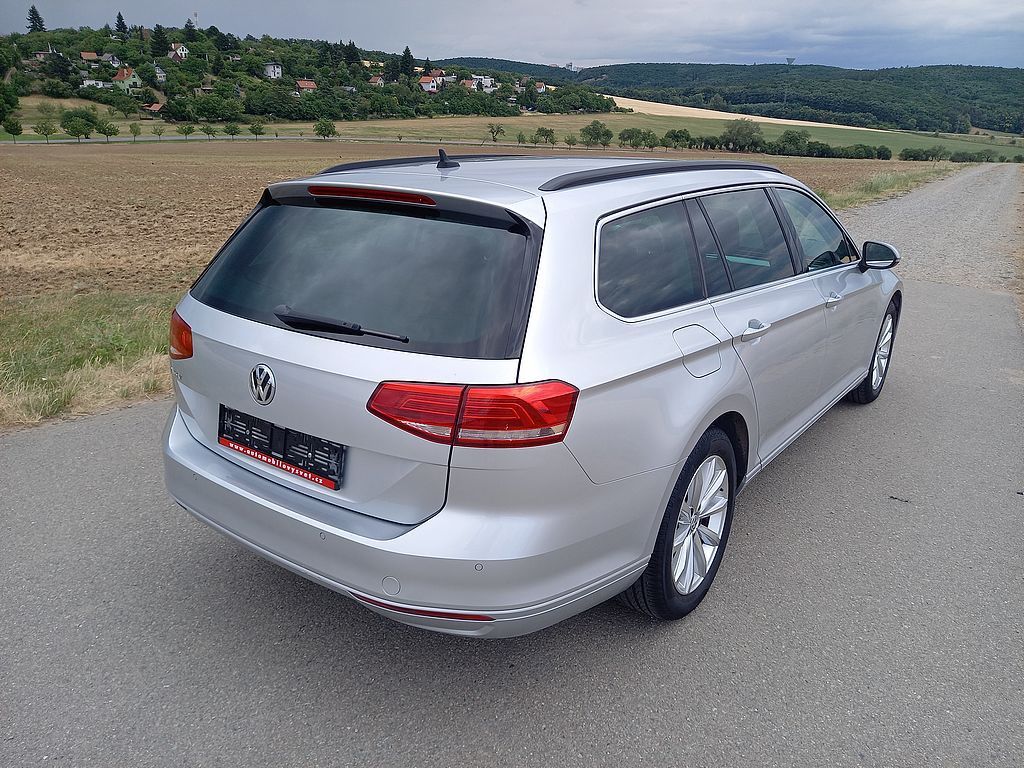 Volkswagen Passat, 2.0TDi 110kW,DSG,Navi,serviska - fotka 3