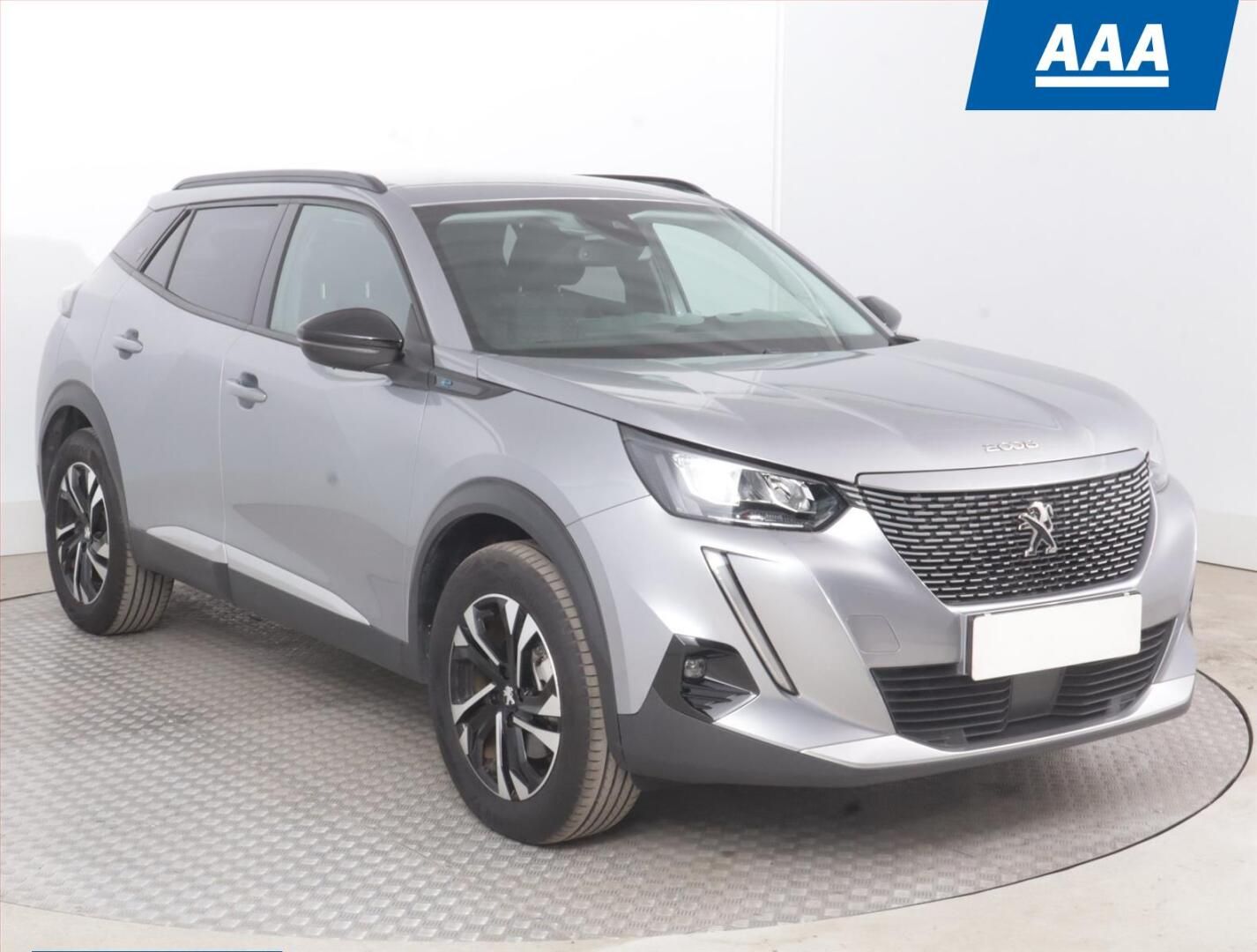 Peugeot 2008, 50 kWh, SoH 92%, Automat