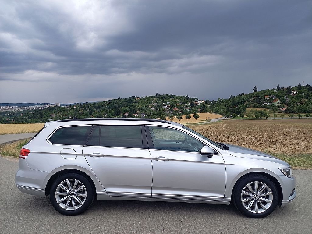 Volkswagen Passat, 2.0TDi 110kW,DSG,Navi,serviska - fotka 6