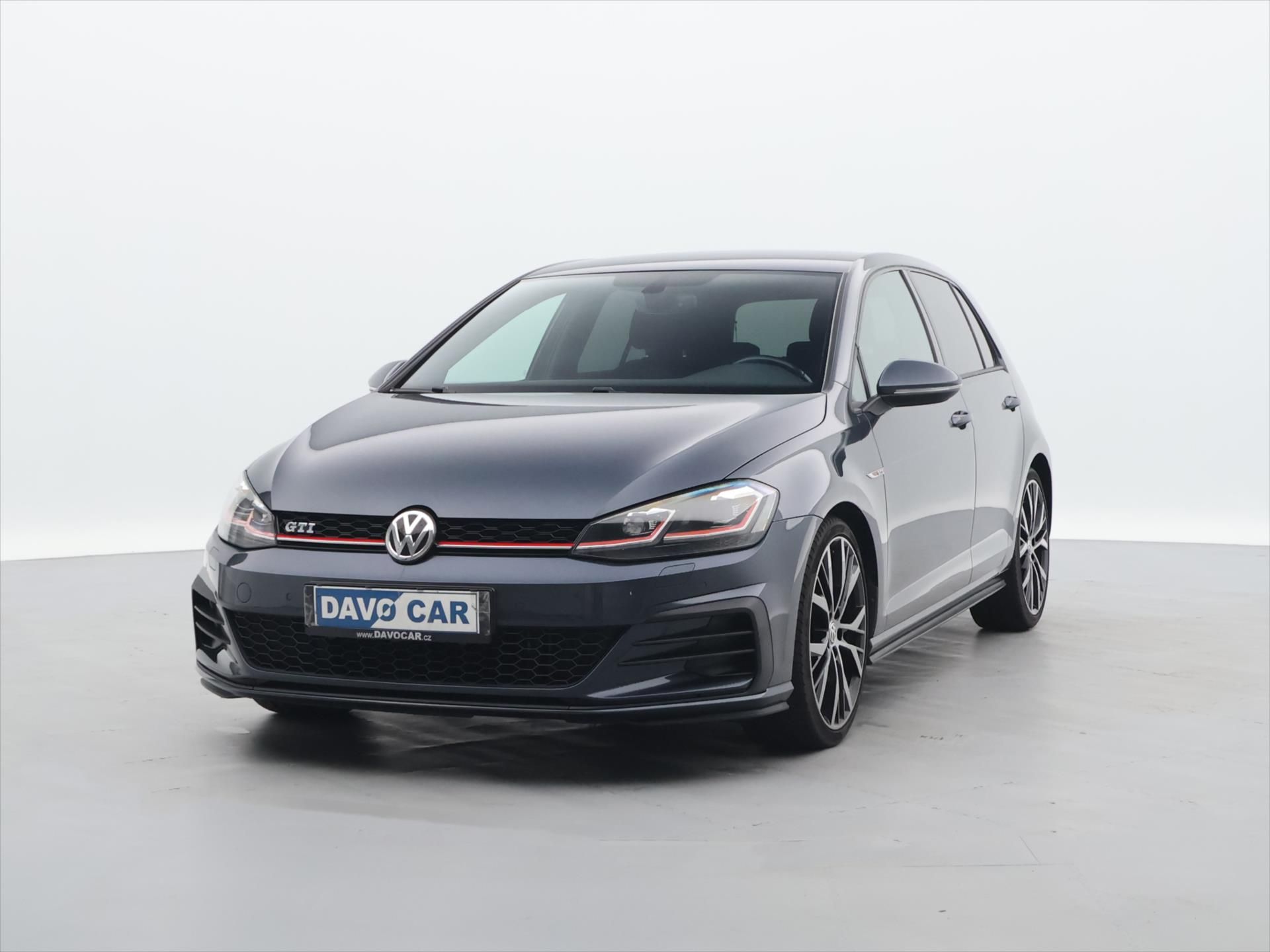 Volkswagen Golf, 2,0 TSI GTI 169kW DSG Matrix - fotka 3