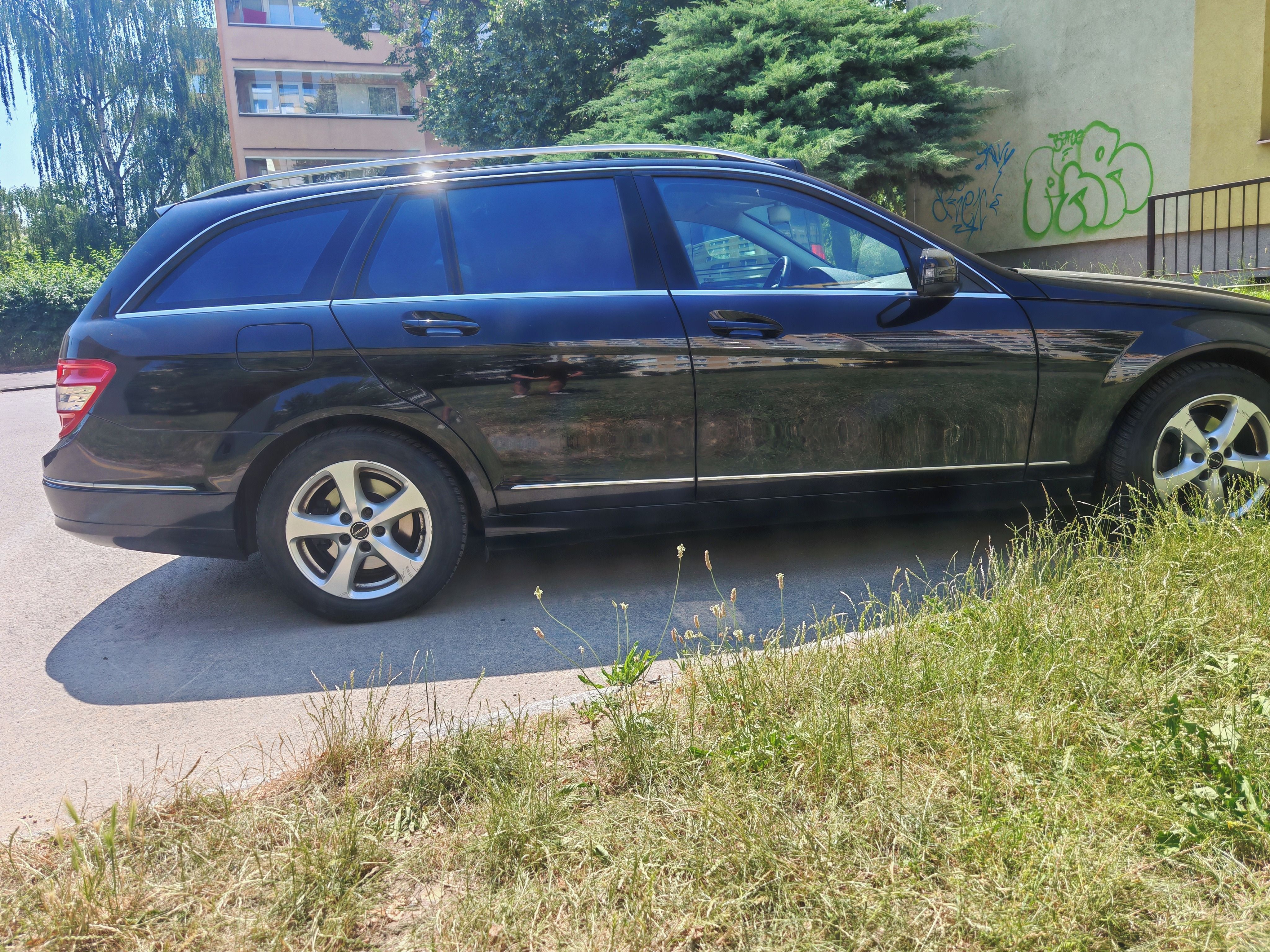 Mercedes-Benz Třídy C, Mercedes-Benz C 220 CDI Kombi - fotka 3