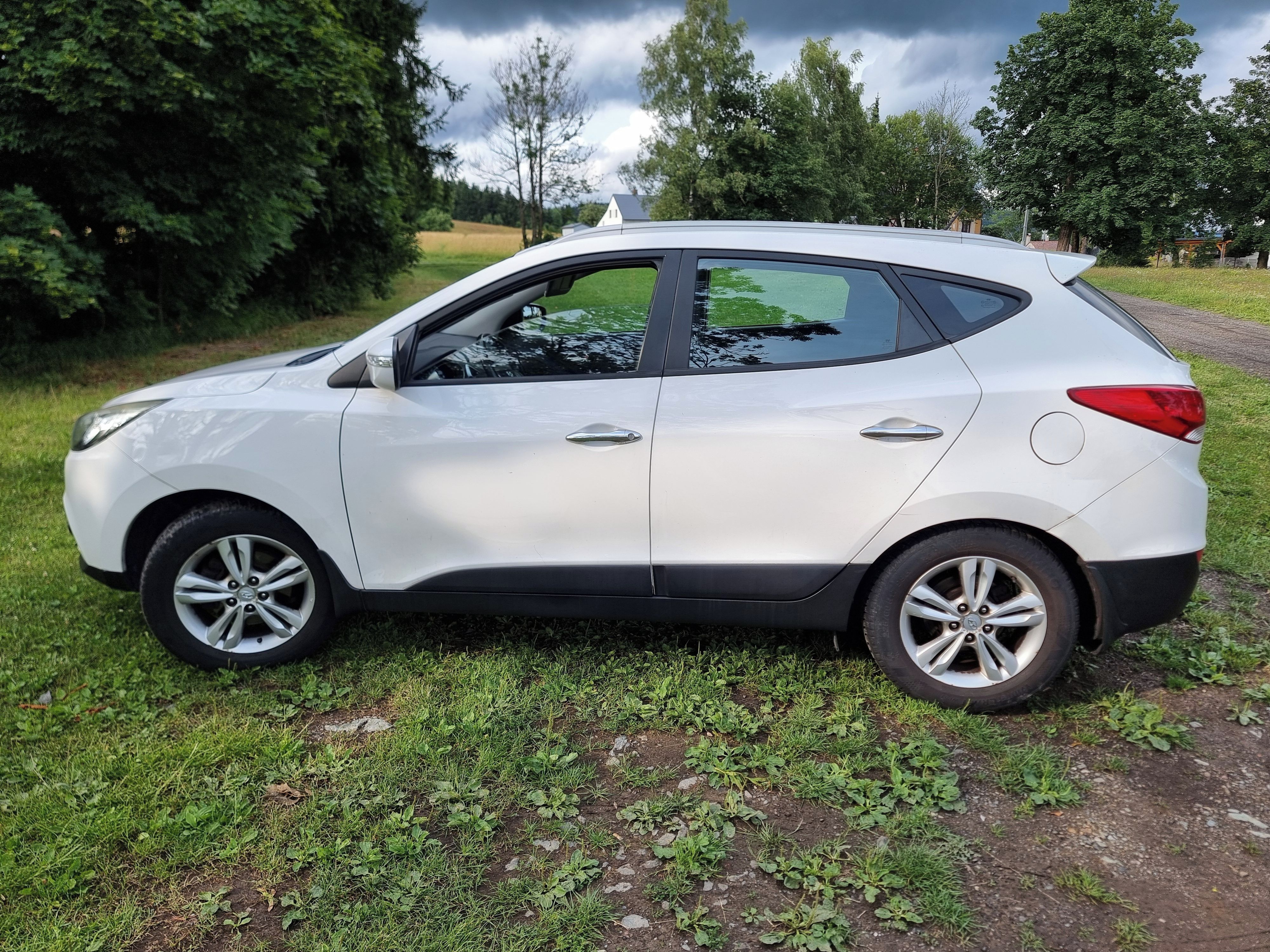 Hyundai ix35, Hyundai ix35 2.0 CRDi, 4x4 - fotka 3