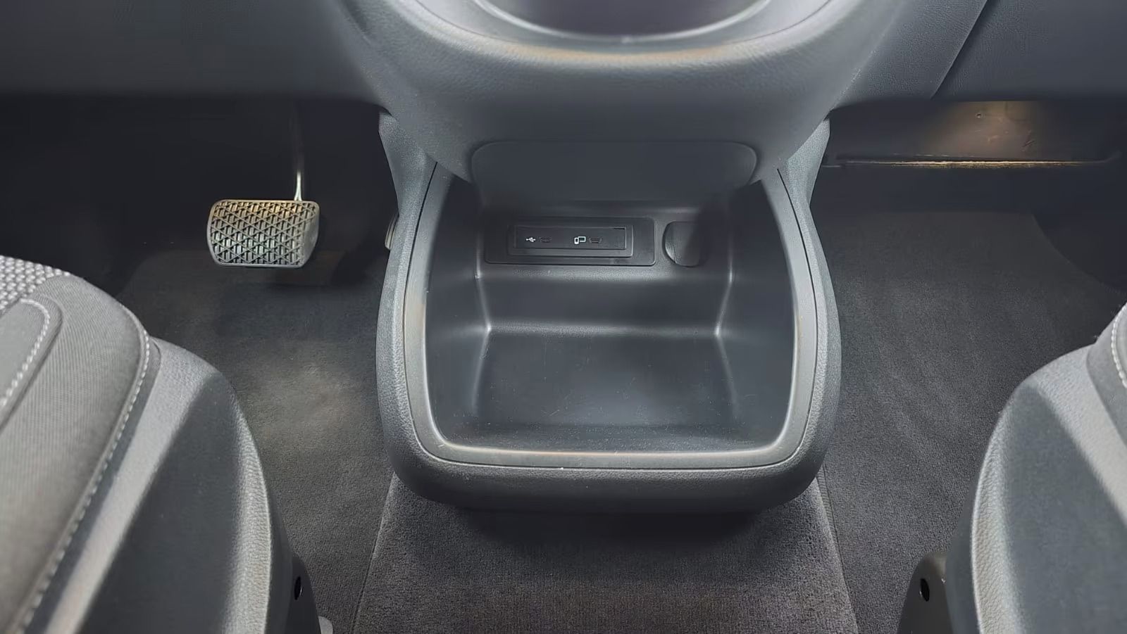 Mercedes-Benz Třídy V, Mercedes Benz V220, 7 míst - fotka 5