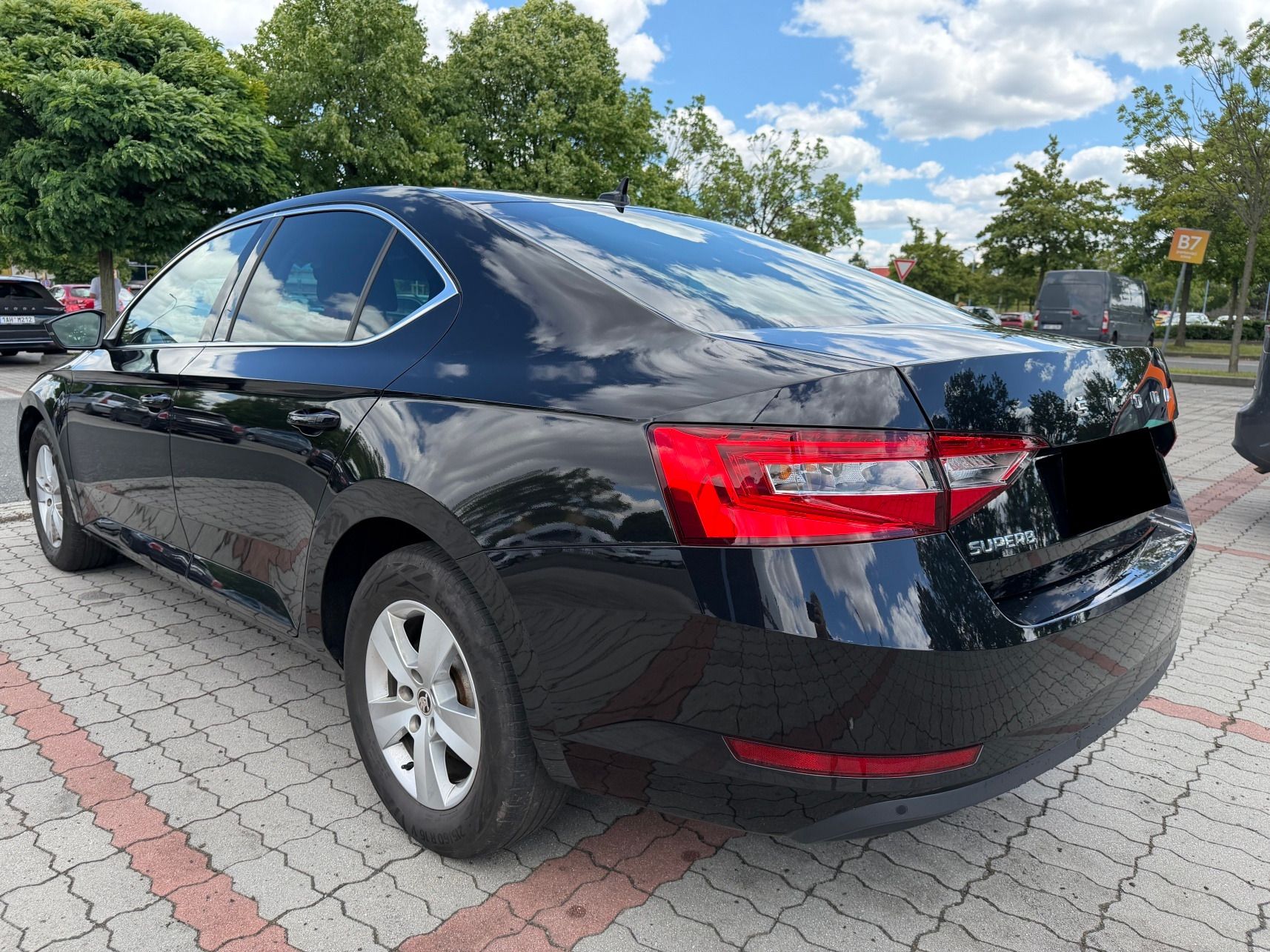 Škoda Superb, 2.0TDi 110kW, Kessy,ČR,1maj. - fotka 3