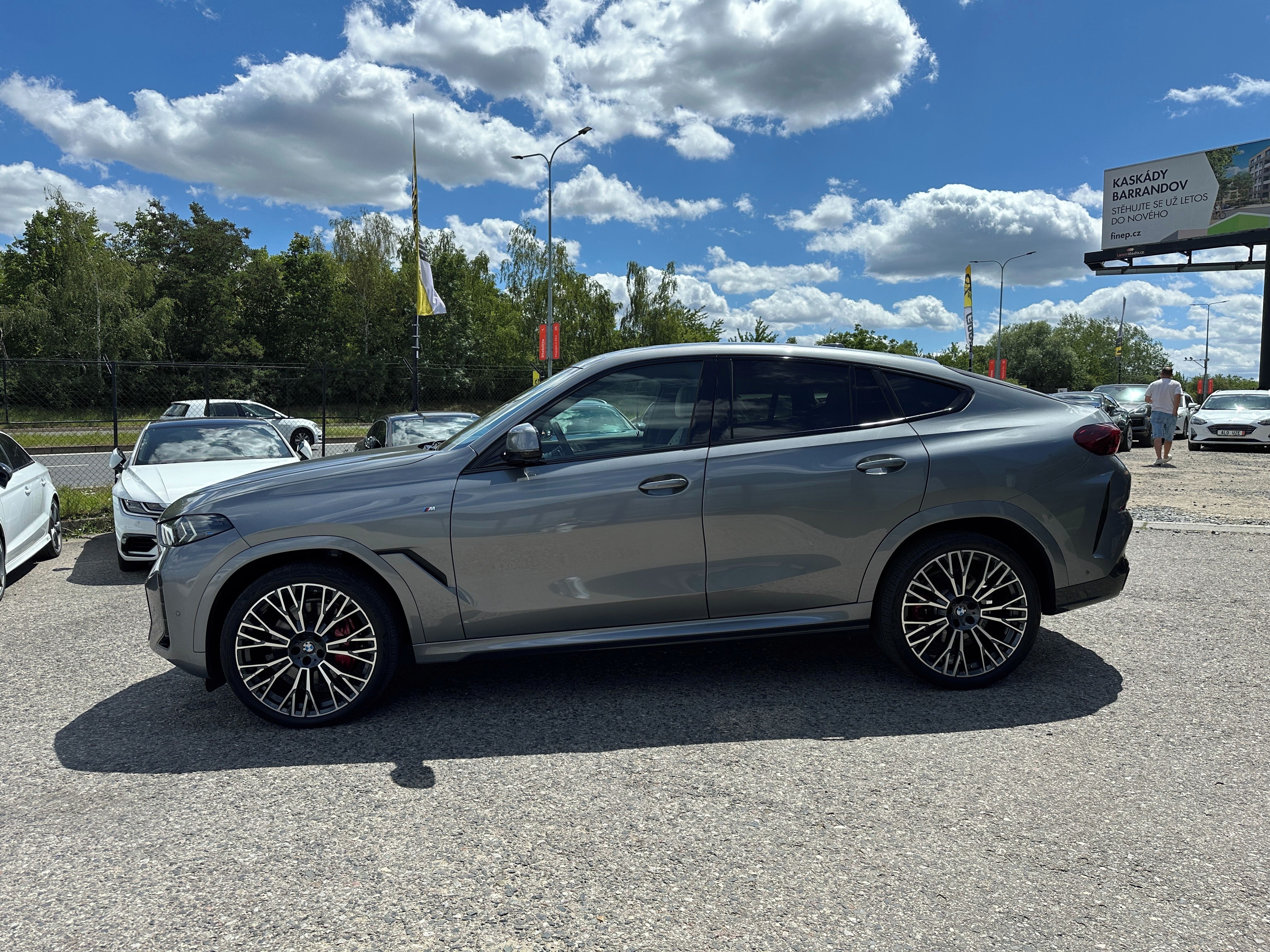 BMW X6, BMW X6 xDrive30d M Sport 2024 - fotka 5