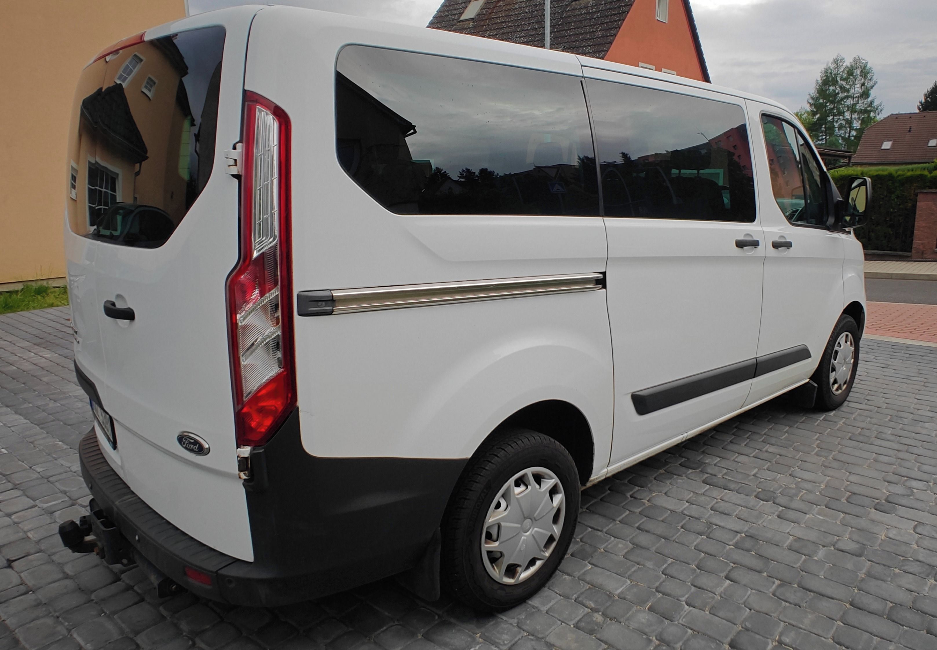 Ford Transit Custom, 2.2 D - fotka 2