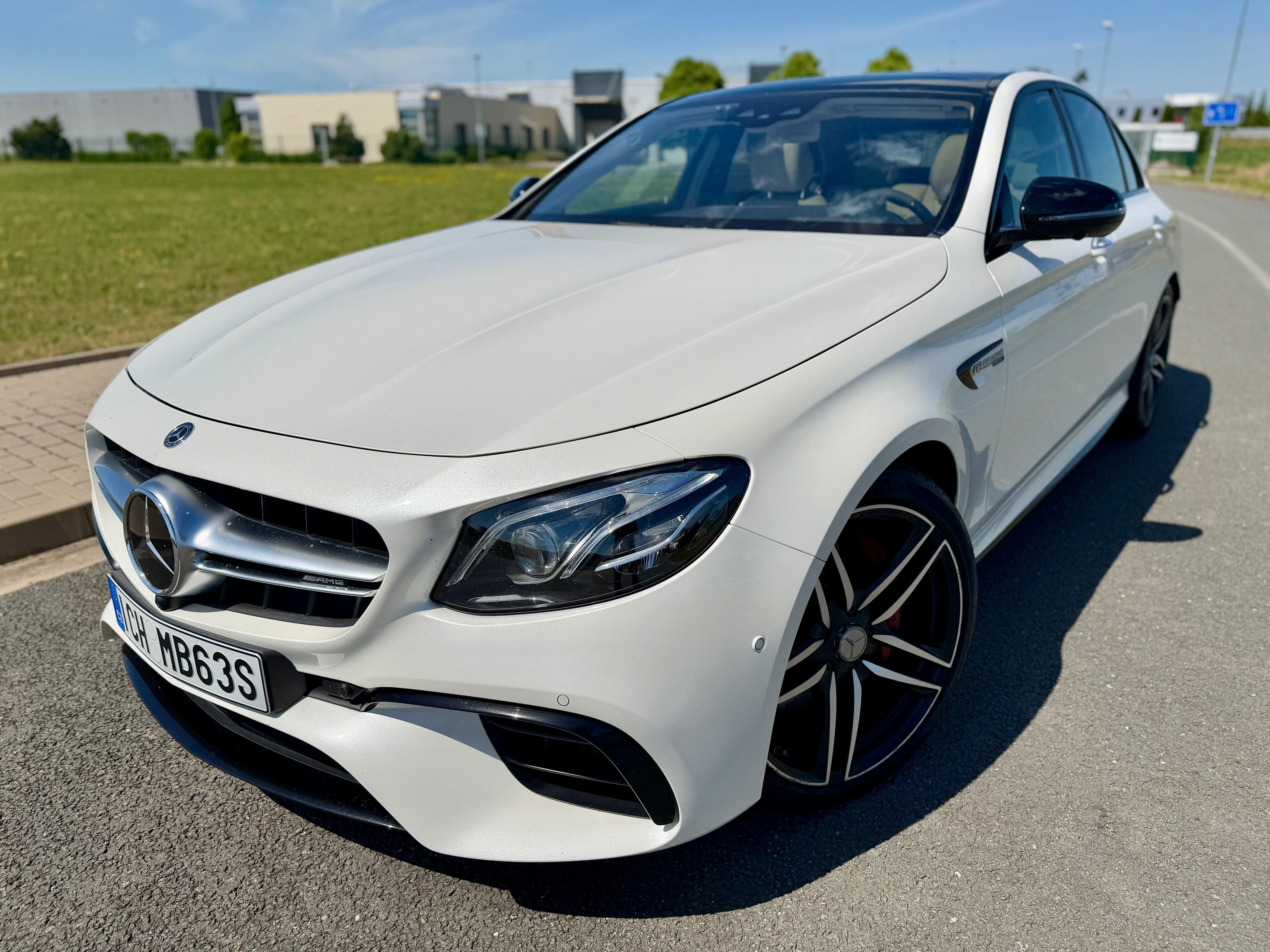 Mercedes-Benz Třídy E, 63S AMG 4M+ ČR DPH BURMESTER