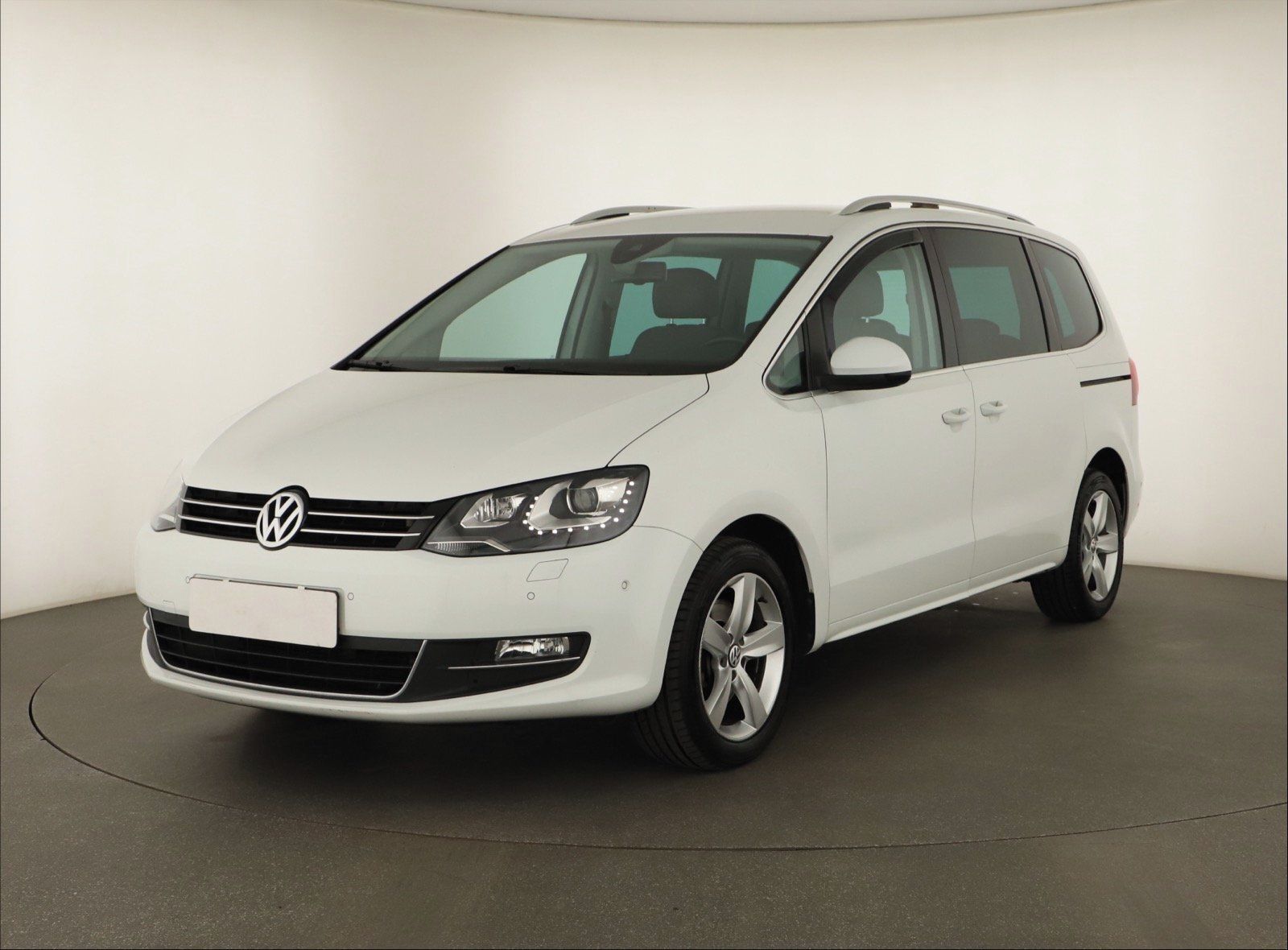 Volkswagen Sharan, 2.0 TDI, Automat, Kůže - fotka 2