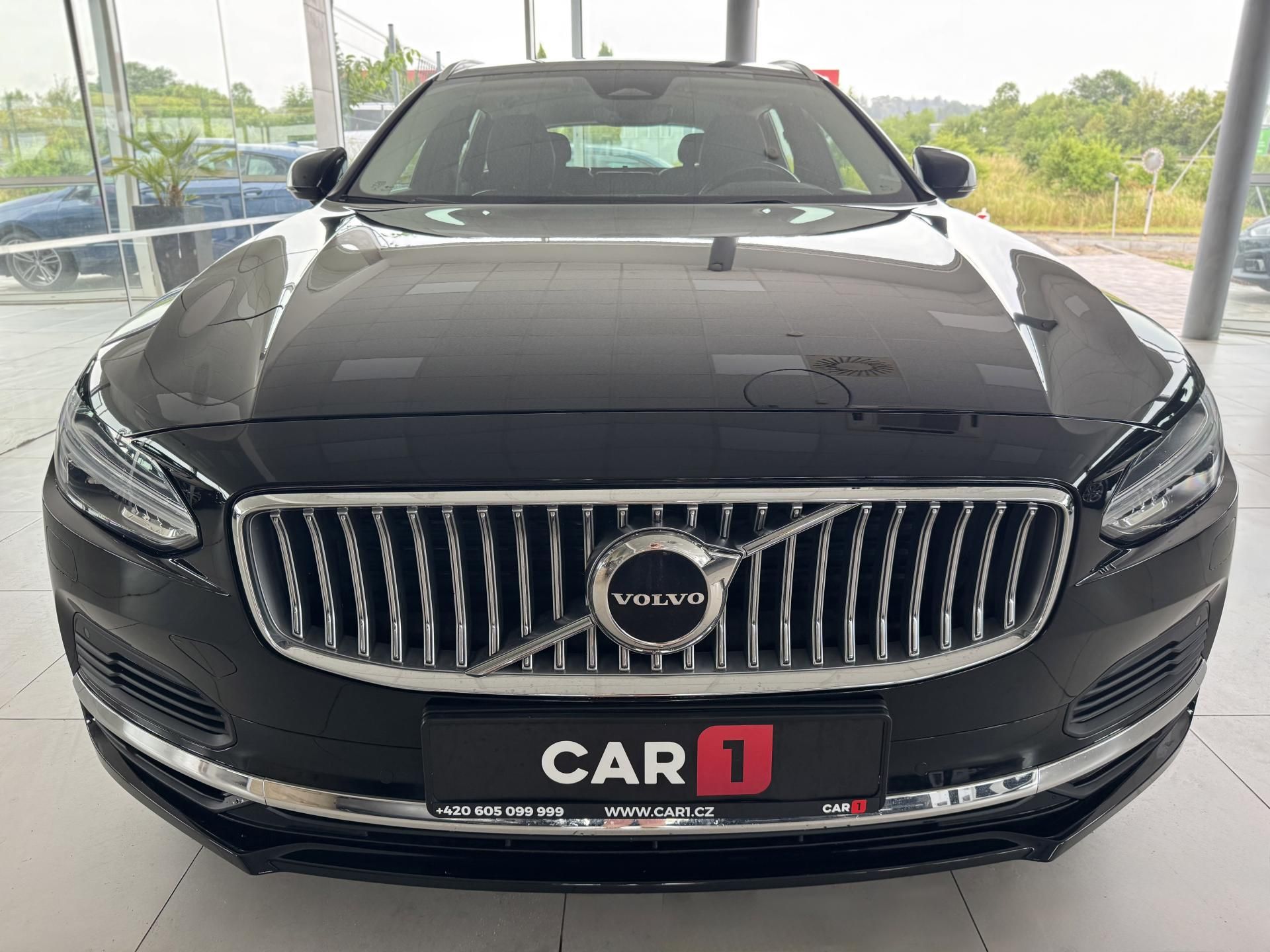 Volvo V90, T6 AWD*Recharge*KeyLess*Tažné - fotka 3