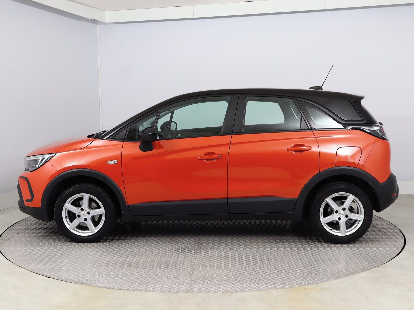 Opel Crossland, 1.2 Turbo, Automat, ČR,1.maj - fotka 3
