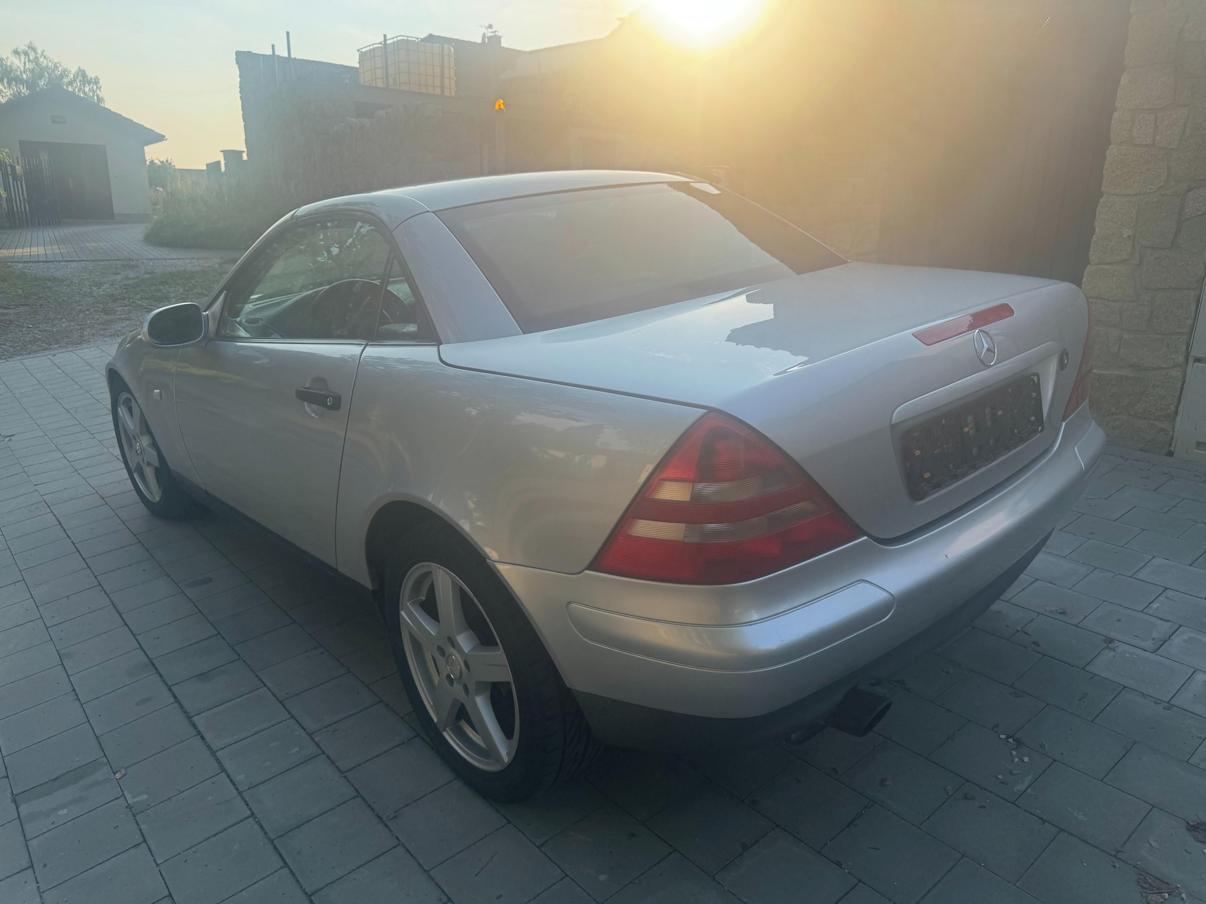 Mercedes-Benz SLK, Mercedes SLK 200 kabriolet - fotka 5