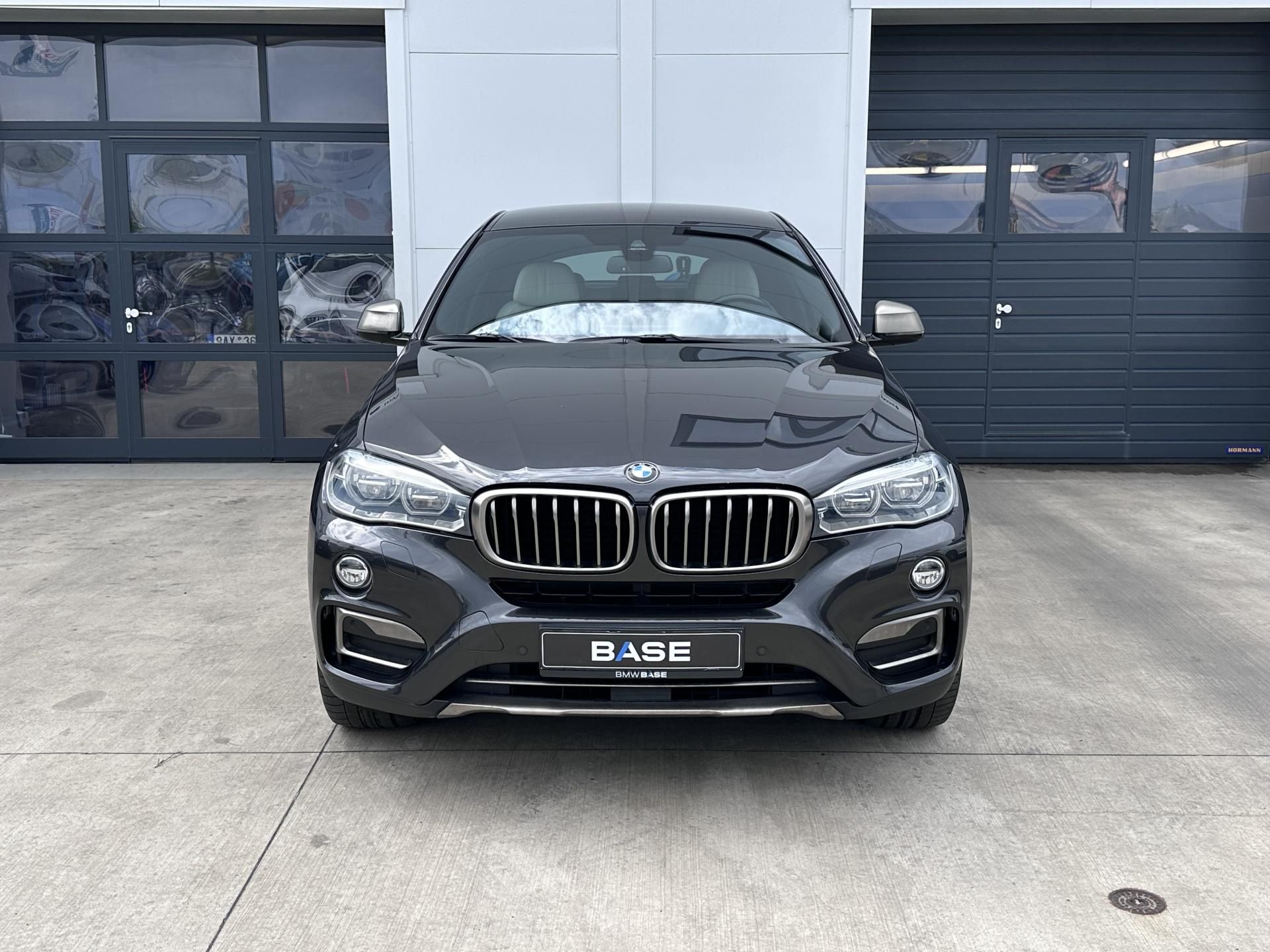 BMW X6, xDrive30d - fotka 2