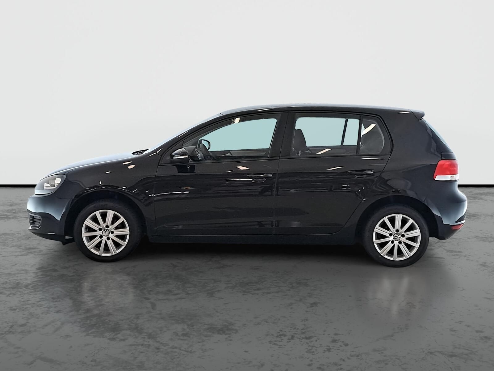 Volkswagen Golf, 1.6, Klima, Tempomat, El. okna - fotka 3
