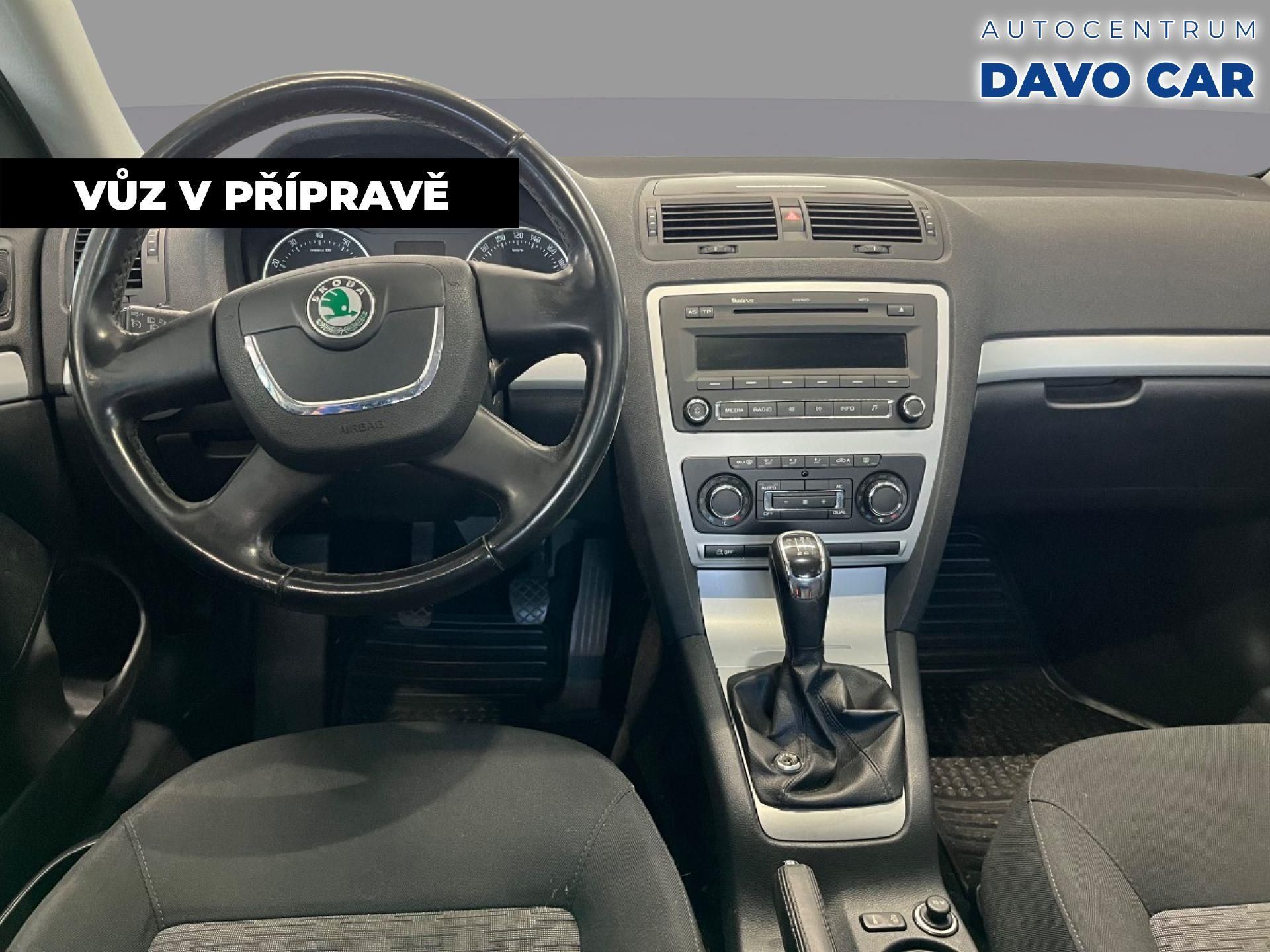 Škoda Octavia, 1,4 TSI 90kW Ambiente CZ - fotka 5