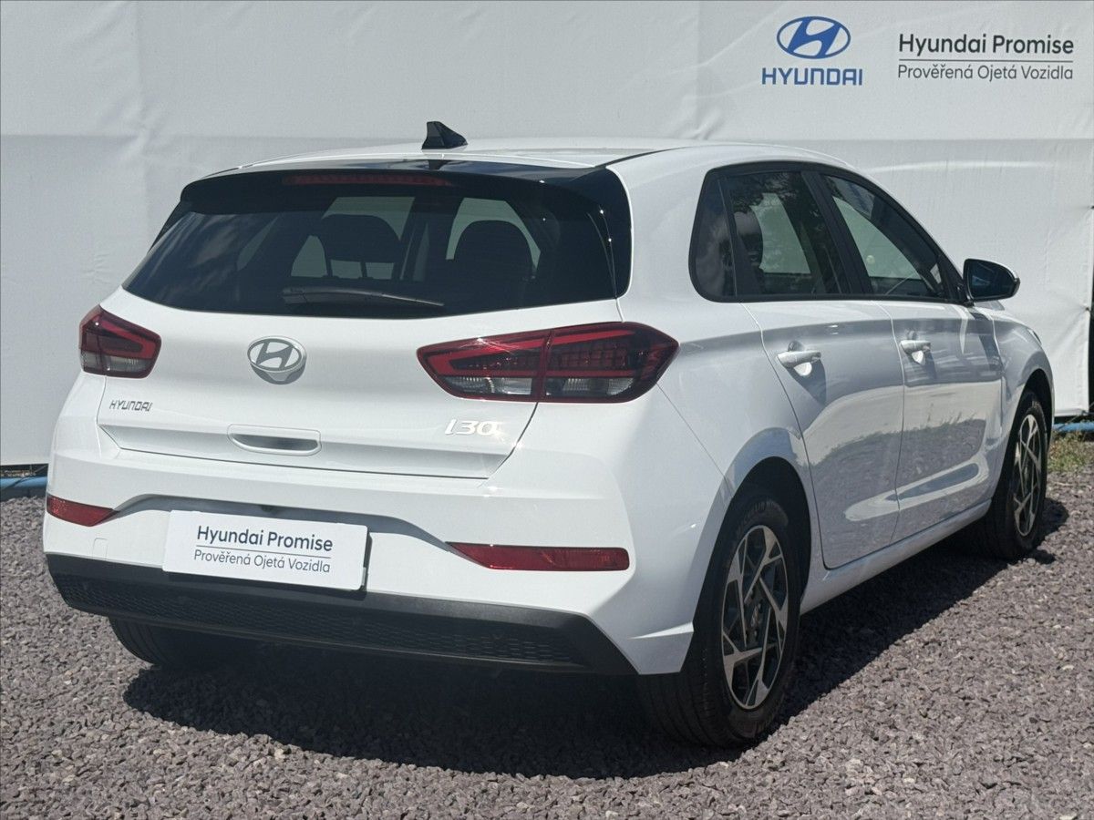 Hyundai i30, 1,5 CVVT 71kW Family Climate - fotka 2