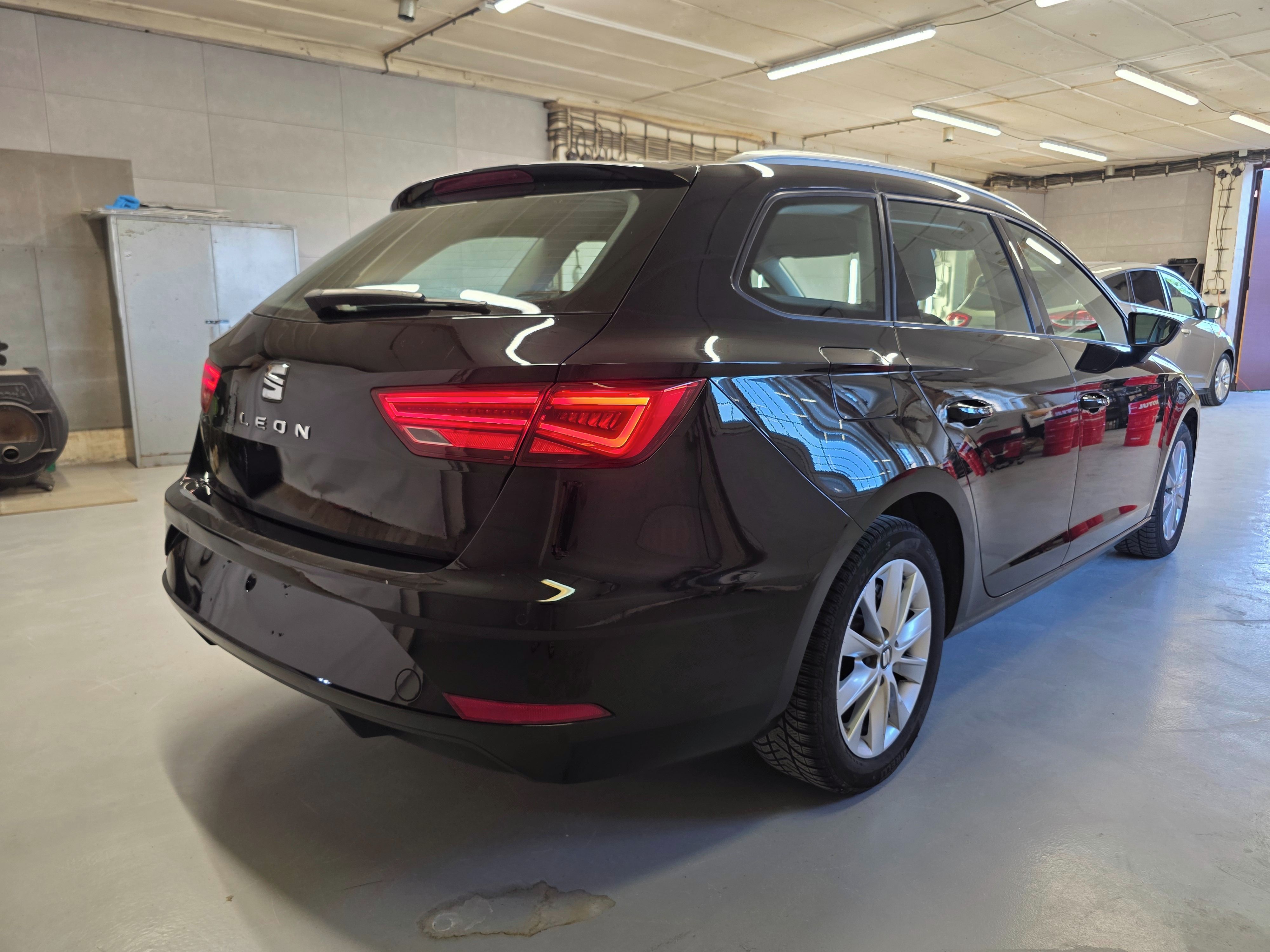 Seat Leon, SEAT LEON ST 1.6 TDI | DPH - fotka 4