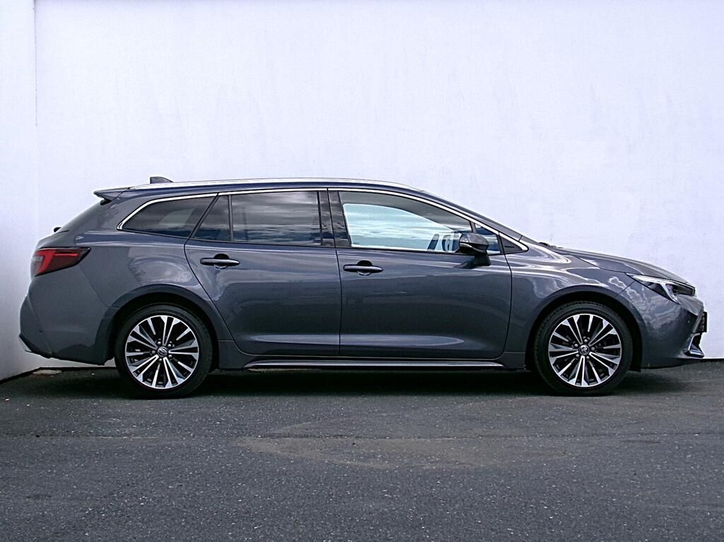 Toyota Corolla, Style Touring Sports 1.8 e-CVT - fotka 6