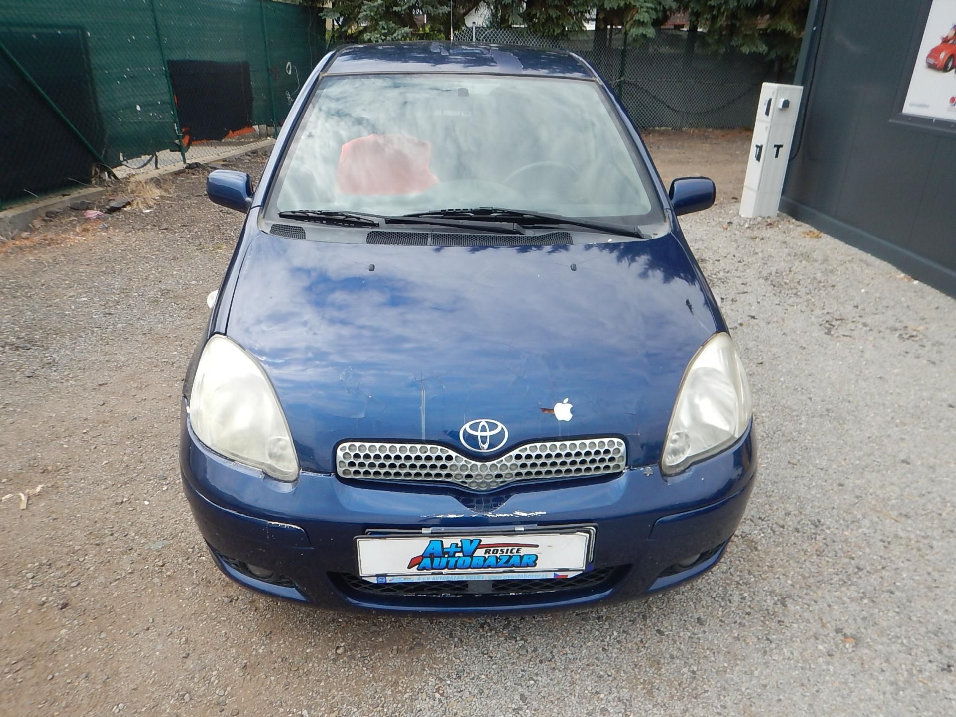 Toyota Yaris, 1.0 VVTi, KLIMA - fotka 3