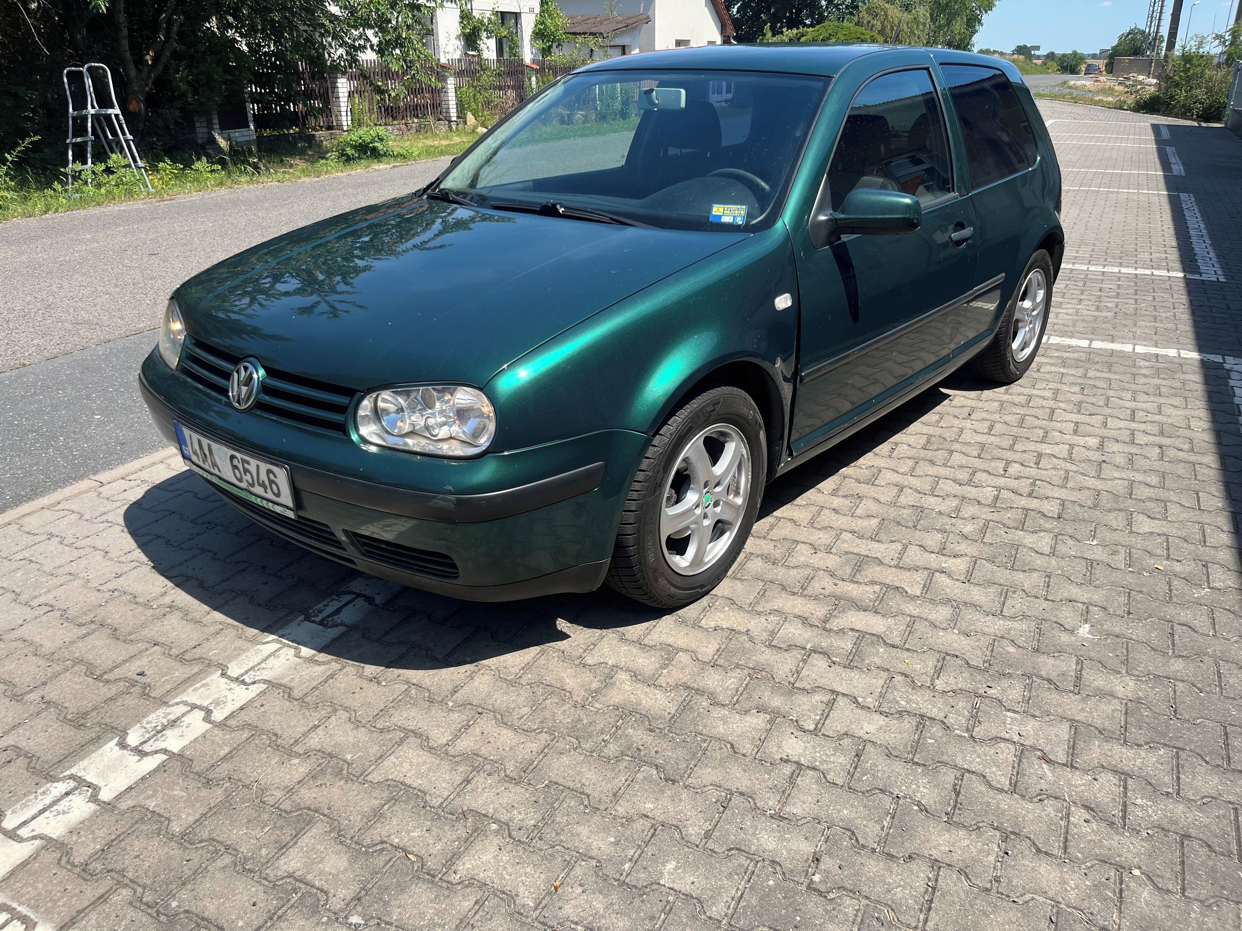 Volkswagen Golf, 1.6  77 kW