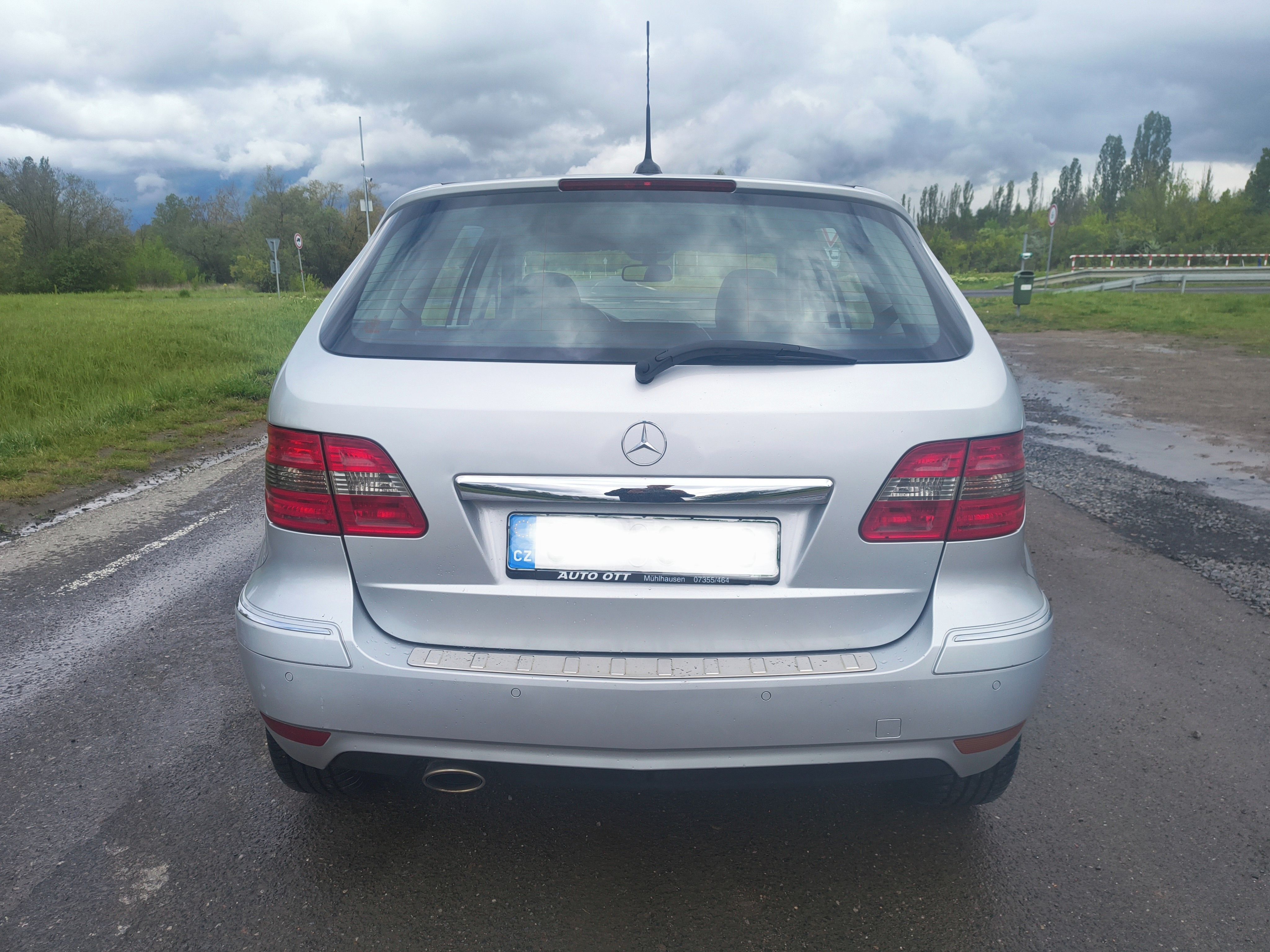 Mercedes-Benz Třídy B, B200 aut. benzín W245 facelift - fotka 4