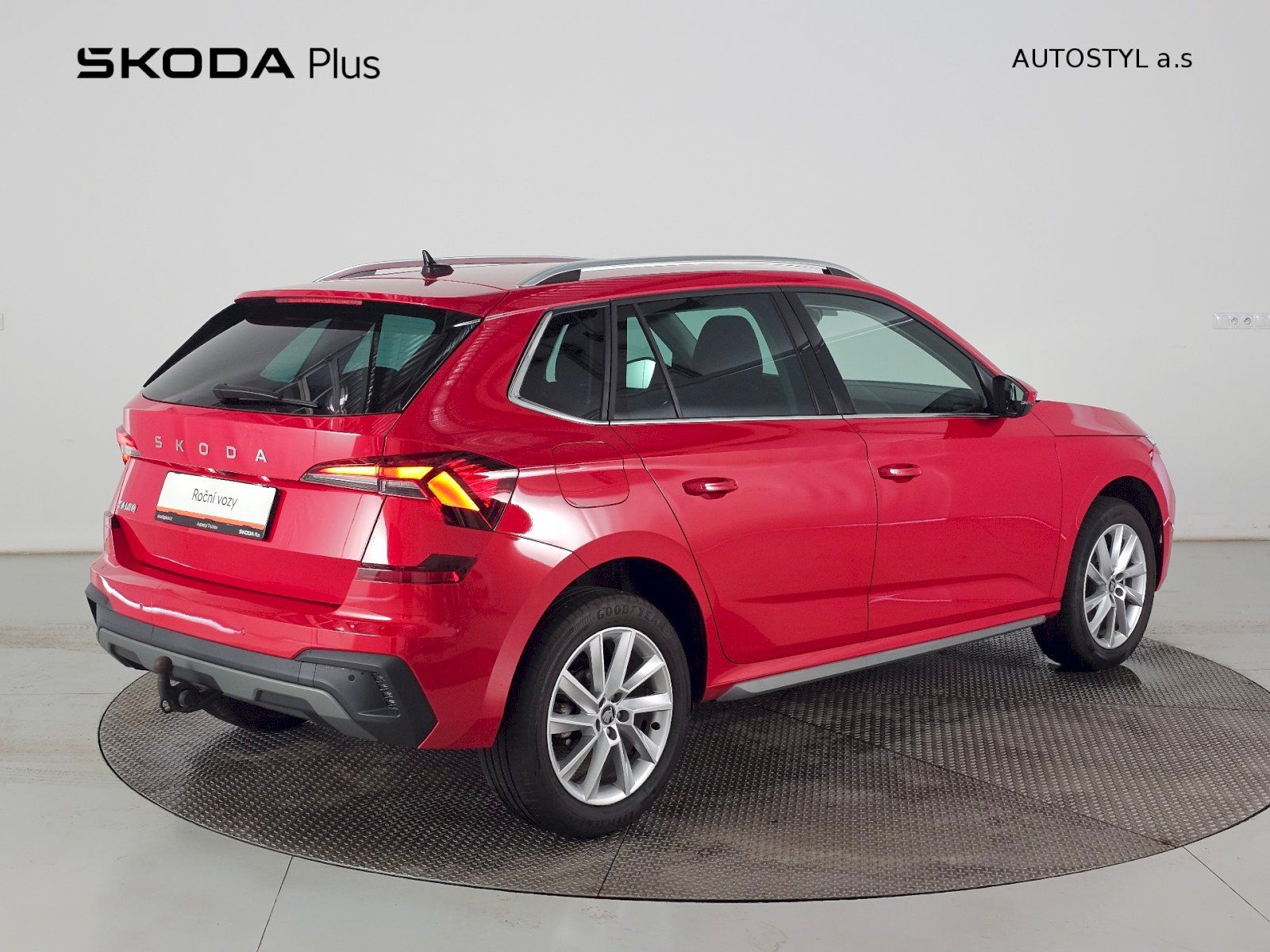 Škoda Kamiq, 1.0TSi 85kW TOP SELECTION TAŽN - fotka 2