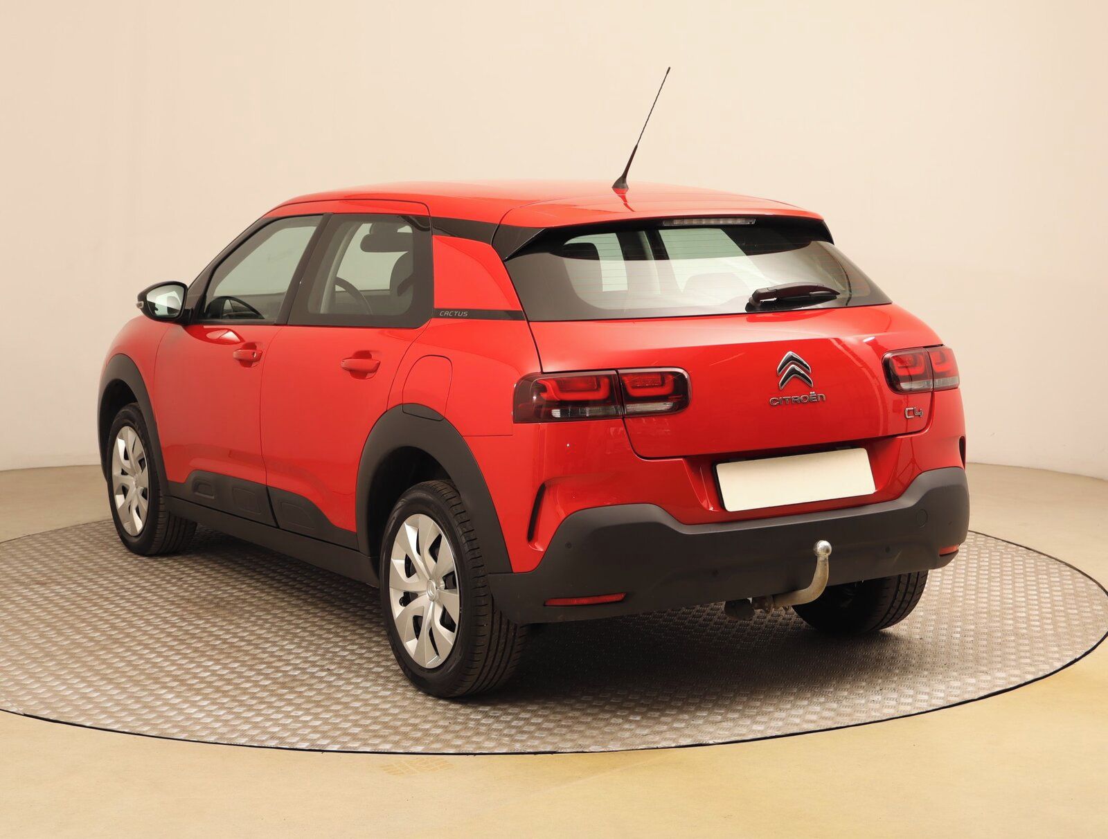 Citroën C4 Cactus, 1.2 PureTech, ČR,1.maj - fotka 4