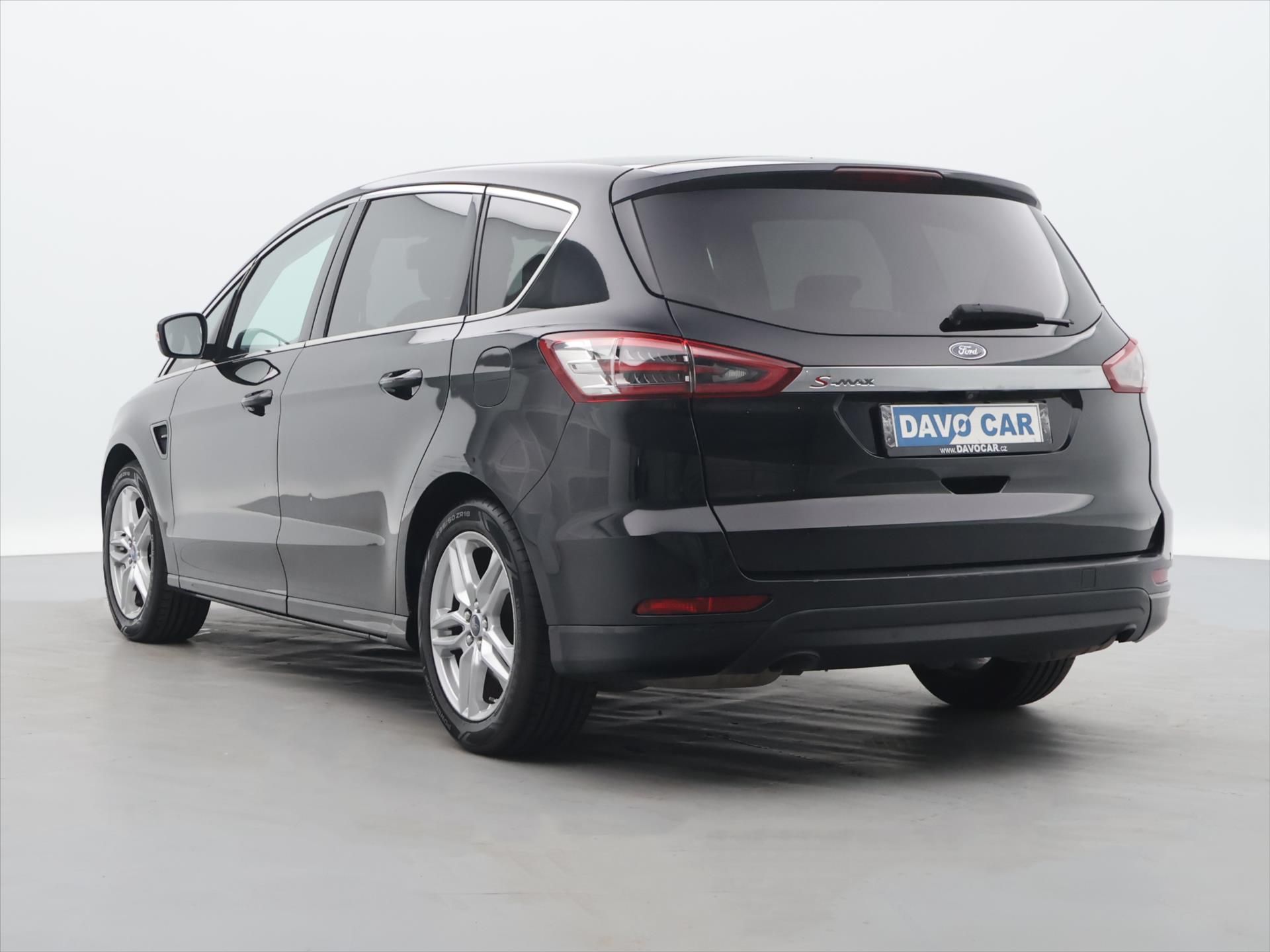Ford S-MAX, 2,0 TDCi Aut. Titanium 7-Míst - fotka 5