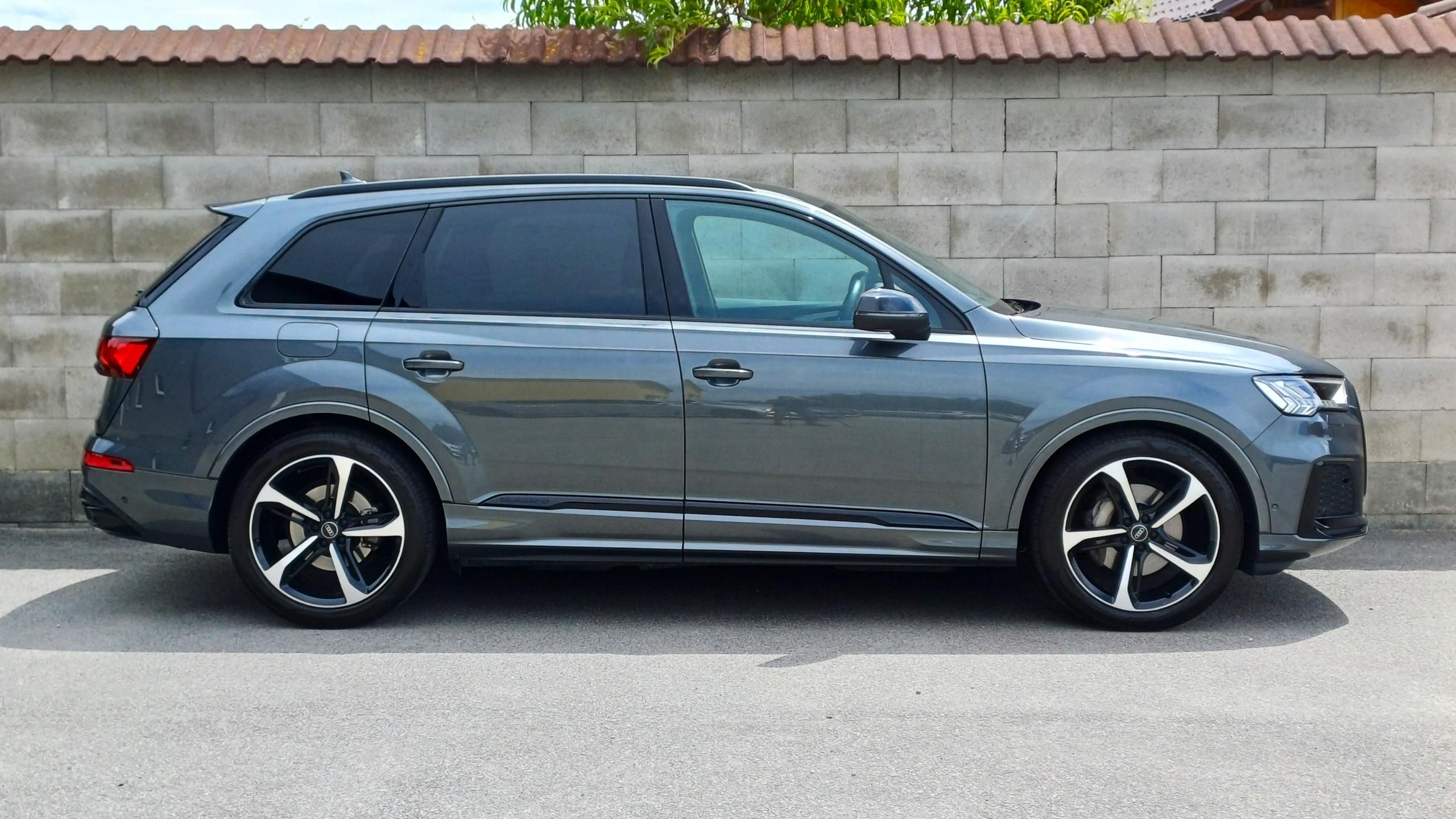 Audi Q7, S-LINE 3.0TDI WEBASTO B&O 1ČR - fotka 4