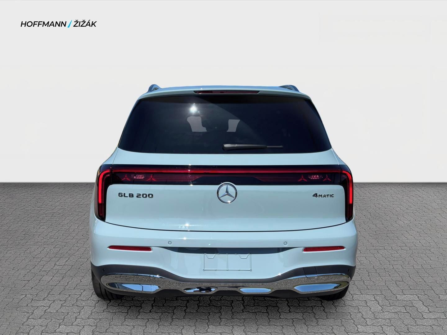 Mercedes-Benz GLB, GLB 200 4MATIC - fotka 4
