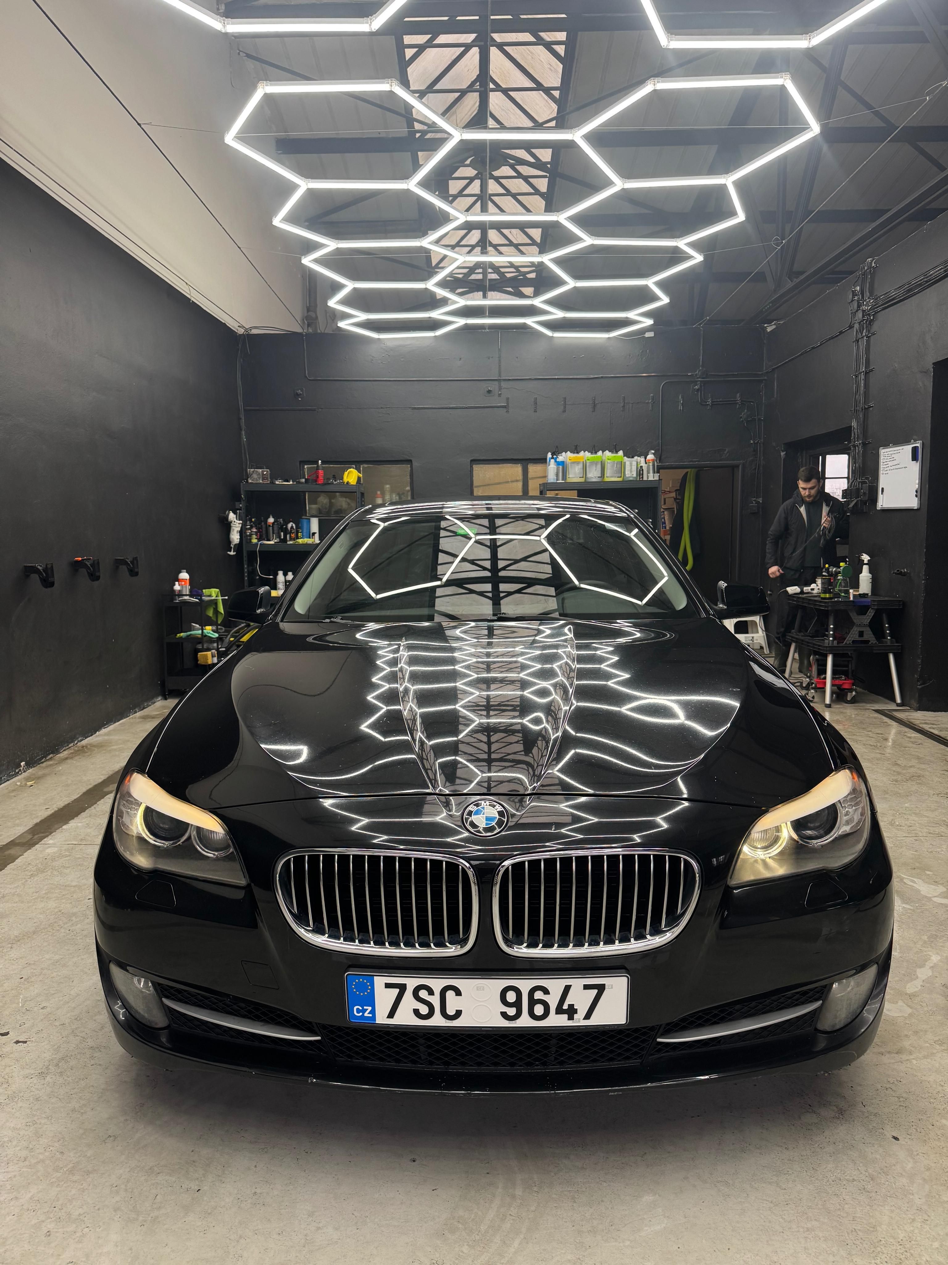 BMW Řada 5, BMW 5 F10 3.0