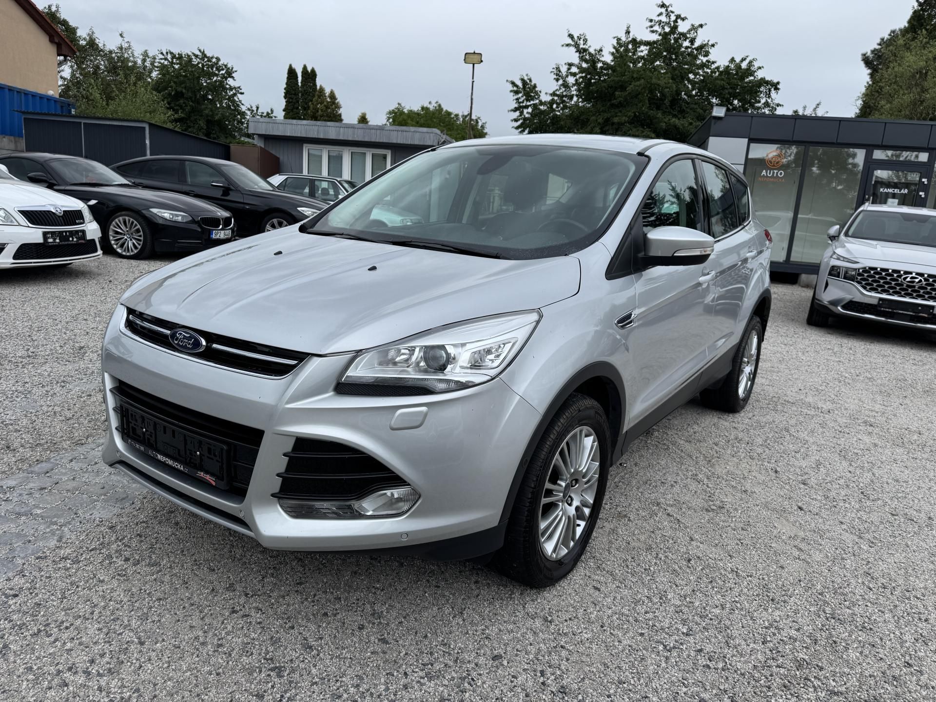 Ford Kuga, 1.6 134 kw, 4x4, Bohatá výbava - fotka 4