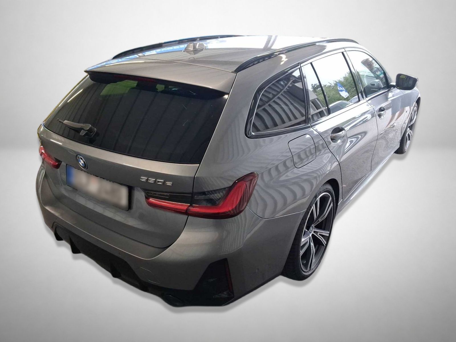 BMW Řada 3, 330 e xDrive, M Sport, 4X4 - fotka 2